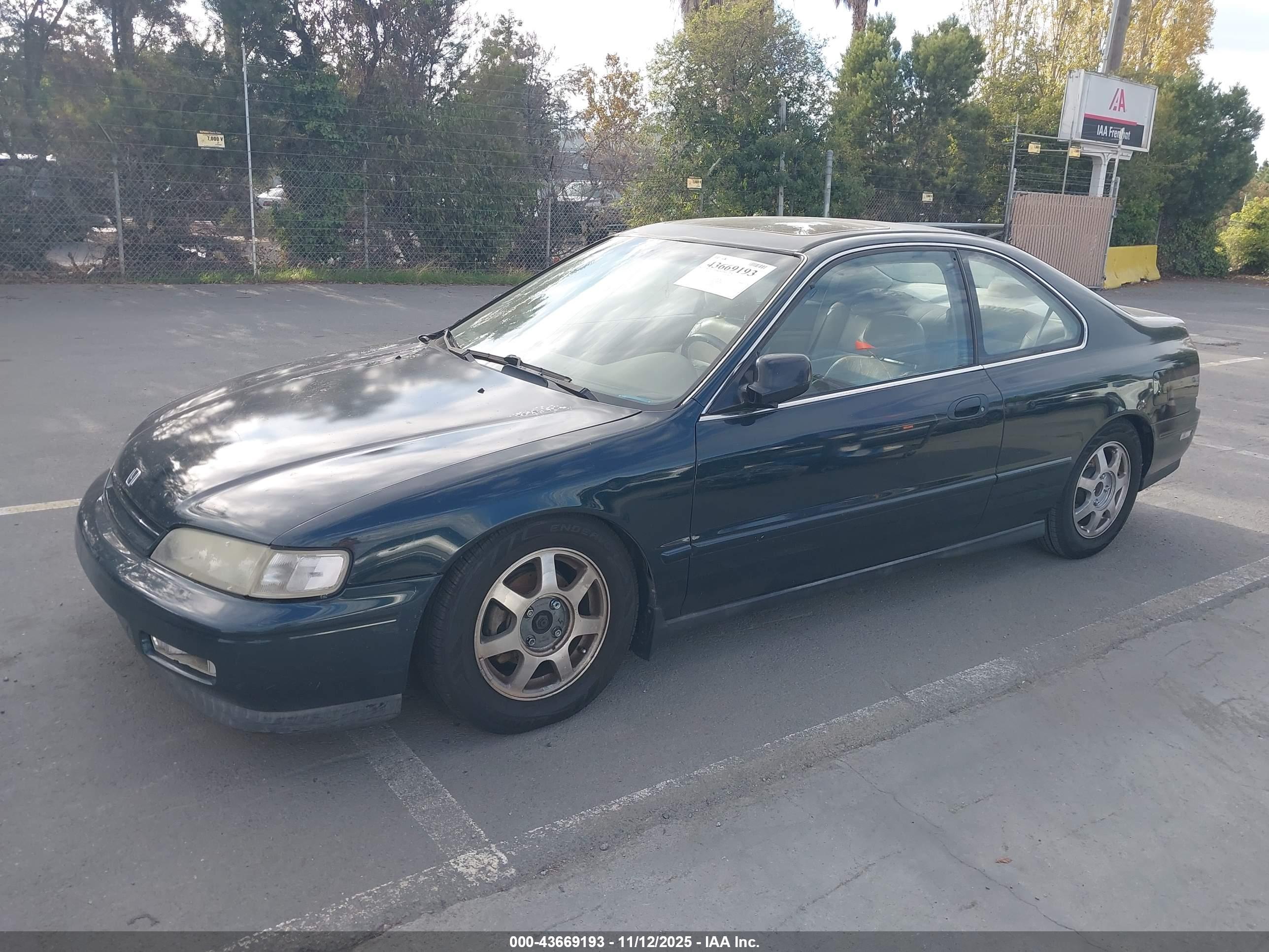 HONDA ACCORD image 2
