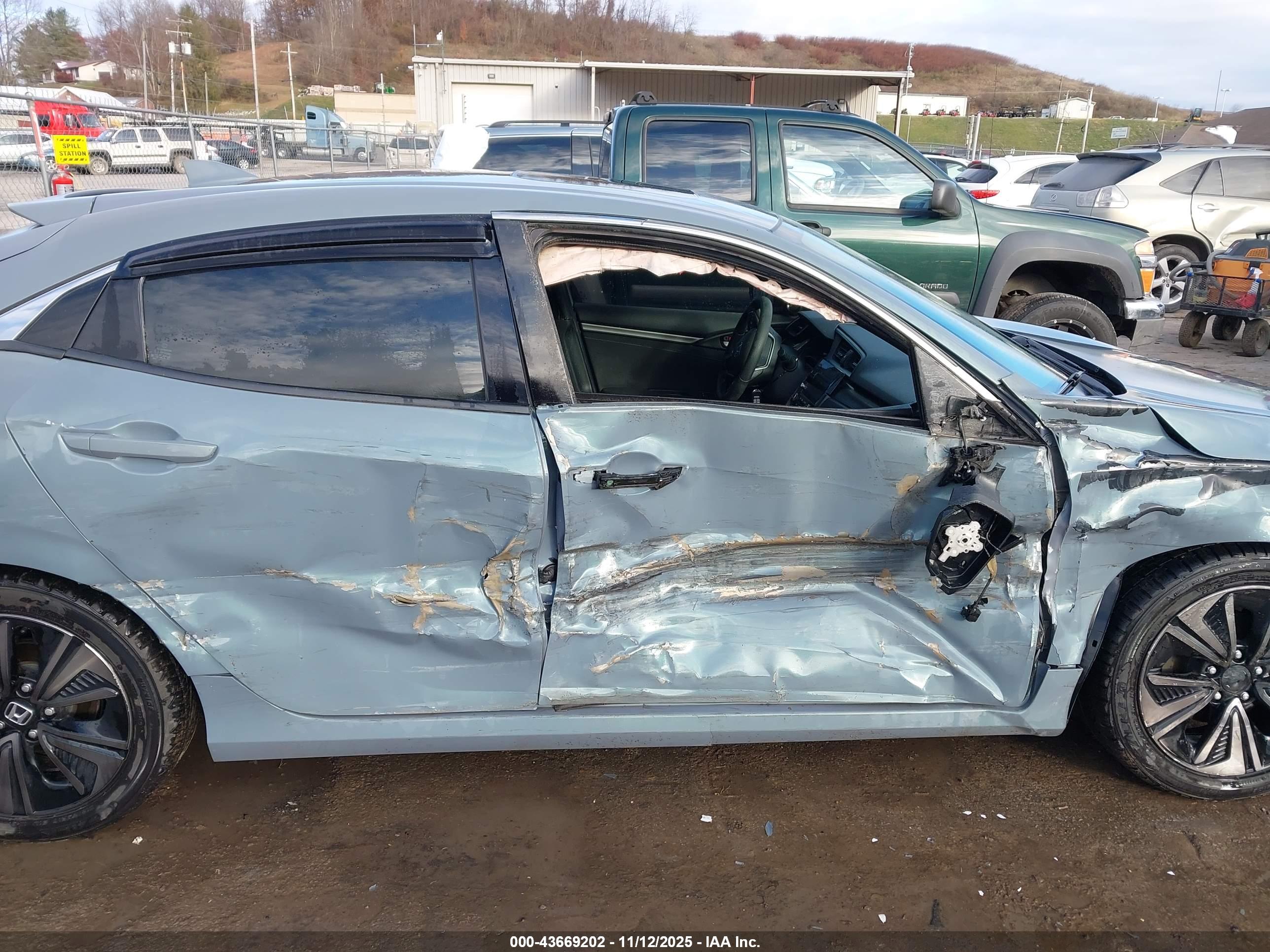 HONDA CIVIC image 6