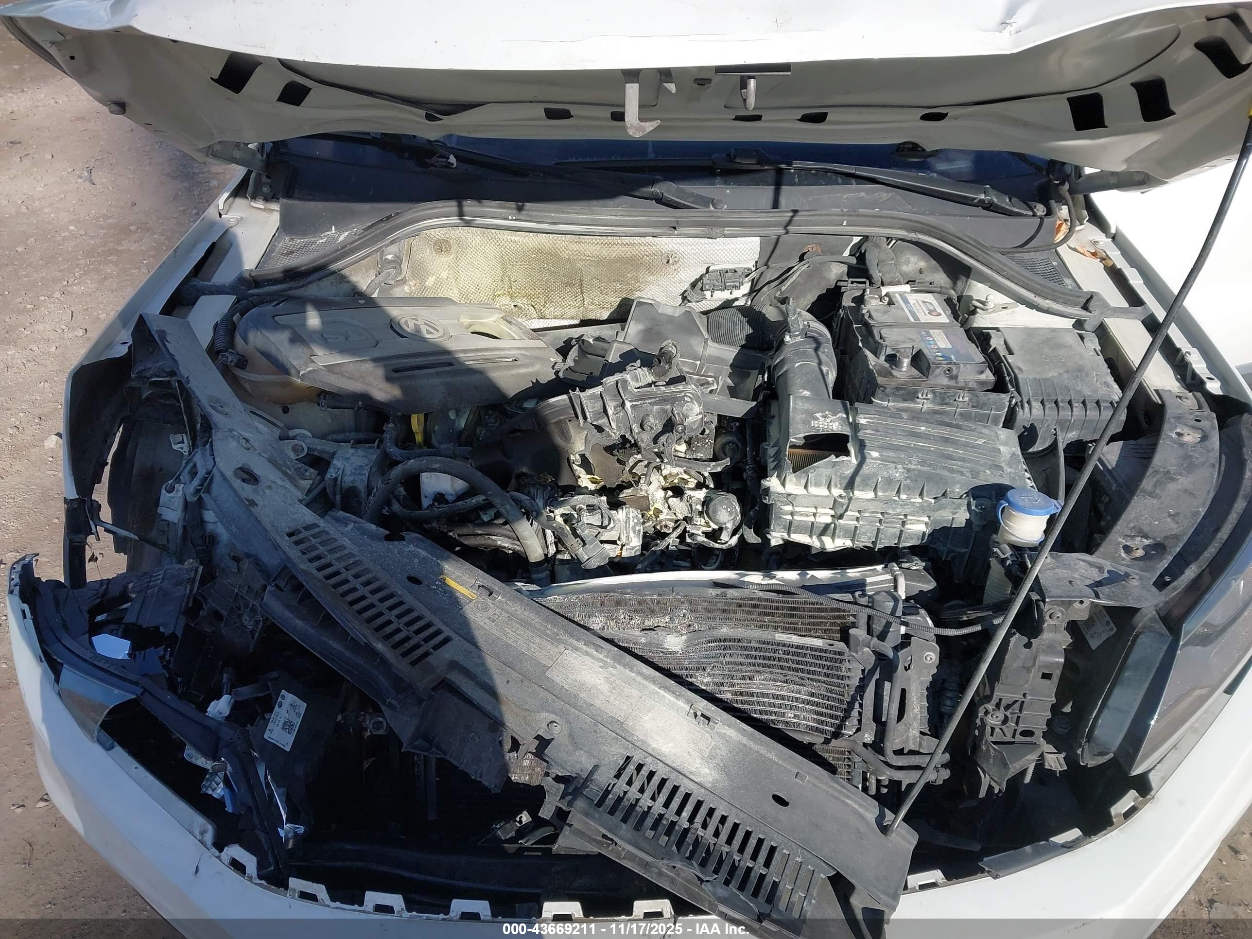 VOLKSWAGEN TIGUAN image 10