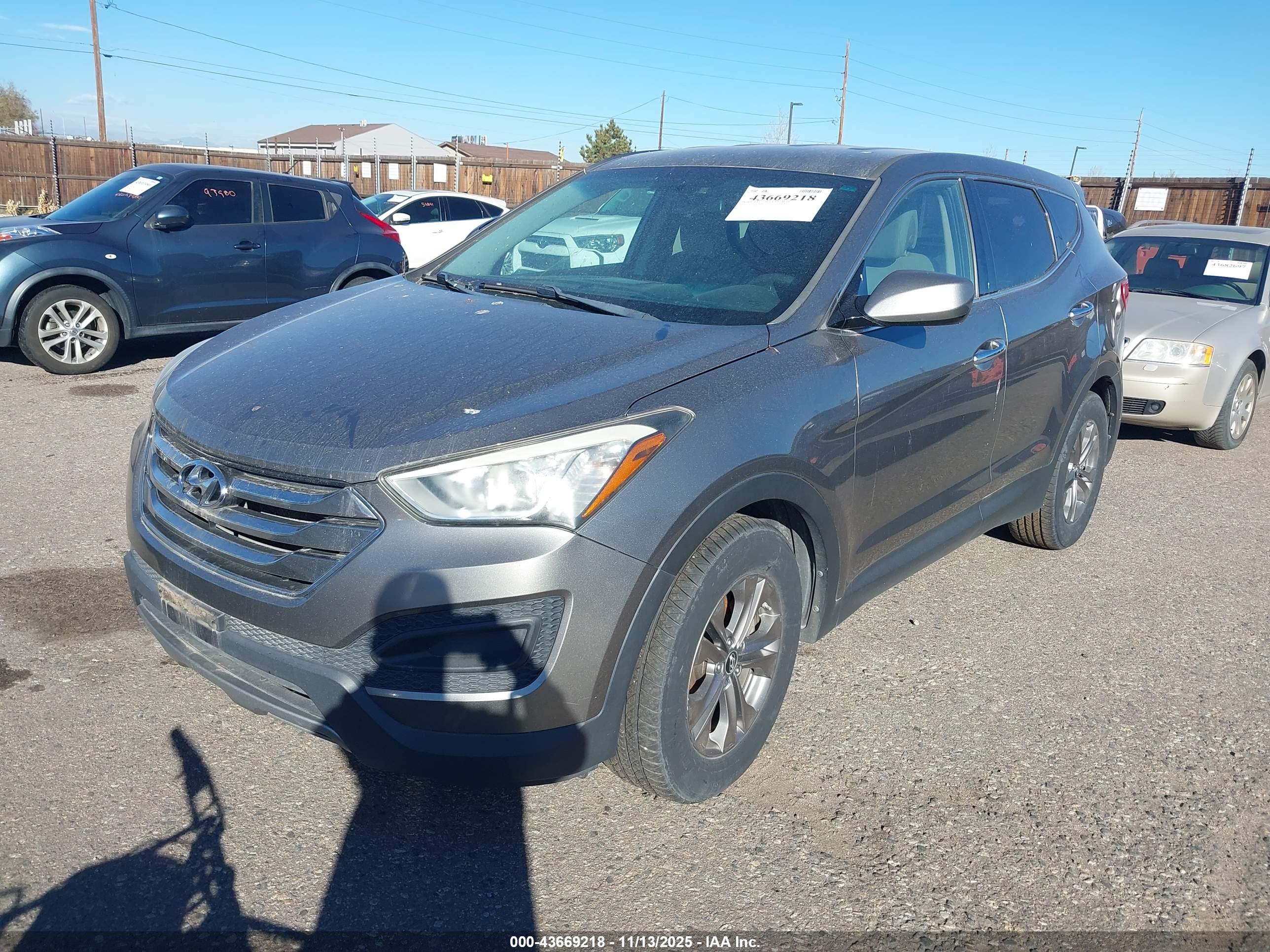 HYUNDAI SANTA image 2