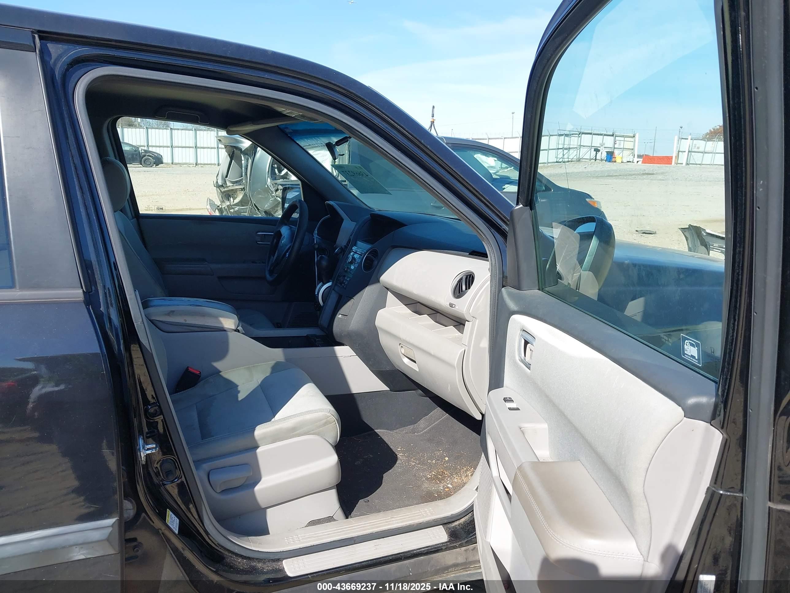 HONDA PILOT image 5