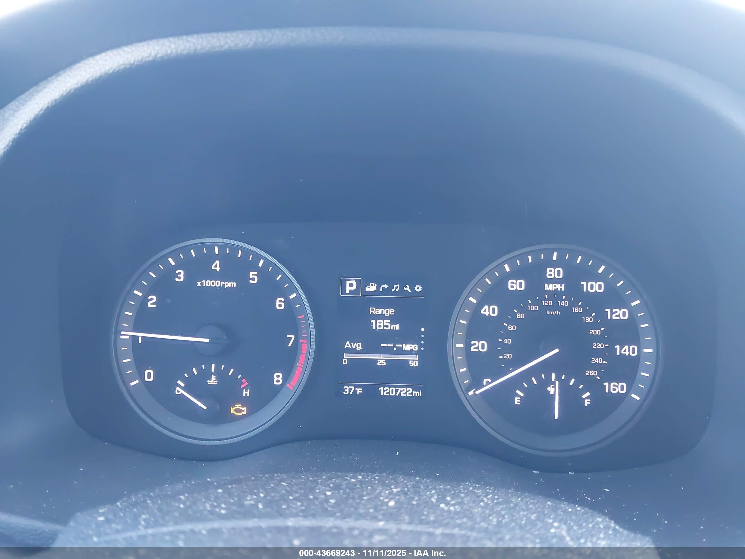HYUNDAI TUCSON image 7