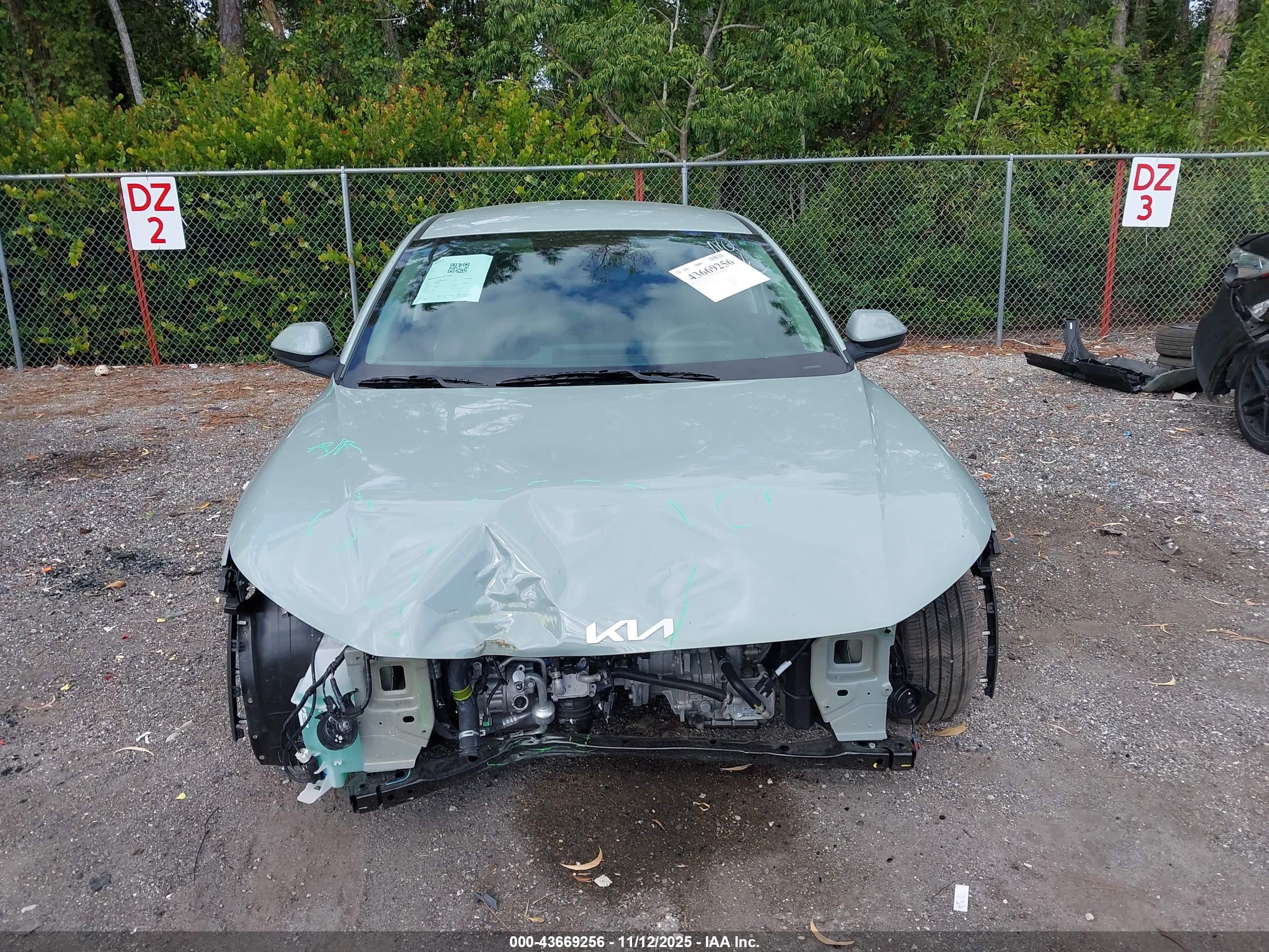 KIA K4 image 6