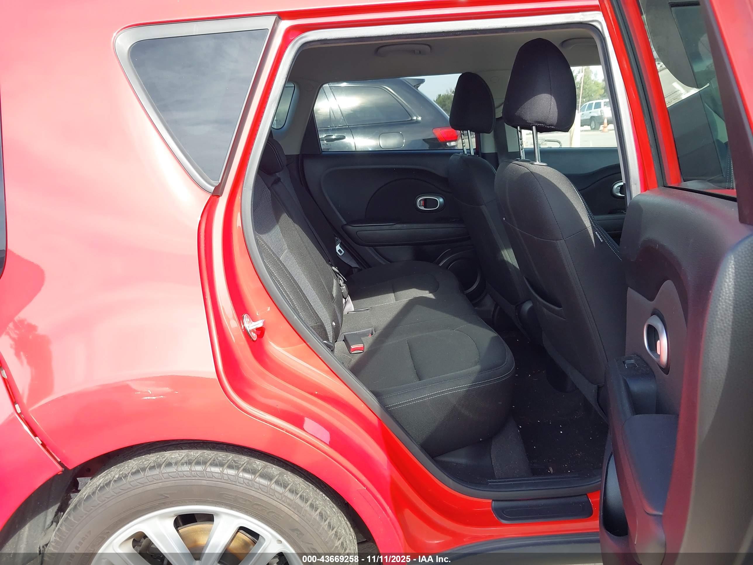 KIA SOUL image 8