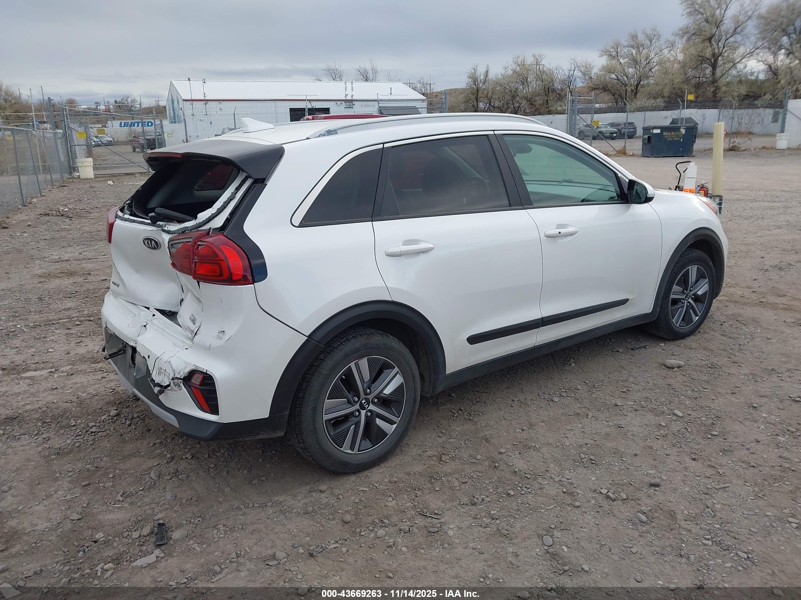 KIA NIRO image 4