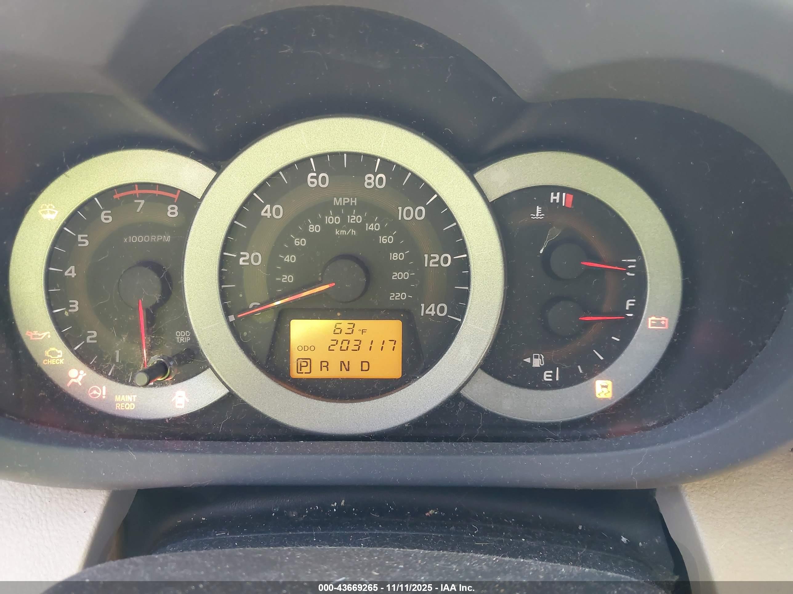 TOYOTA RAV4 image 7