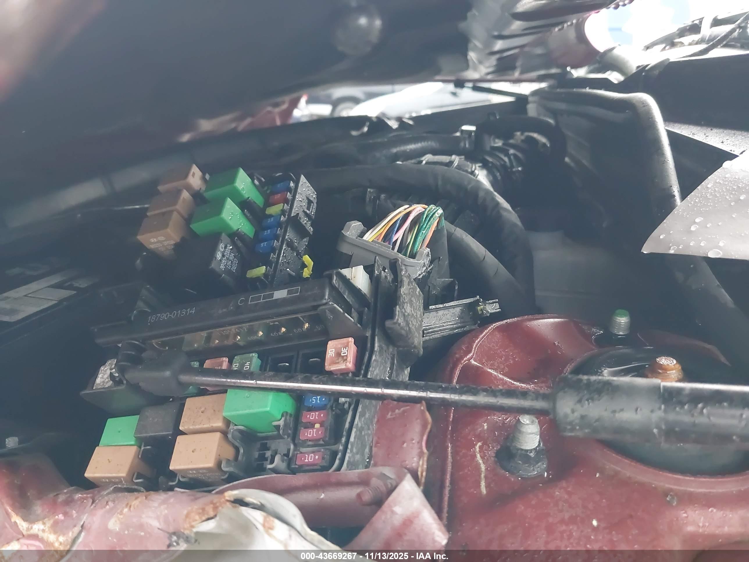 HYUNDAI SONATA image 10