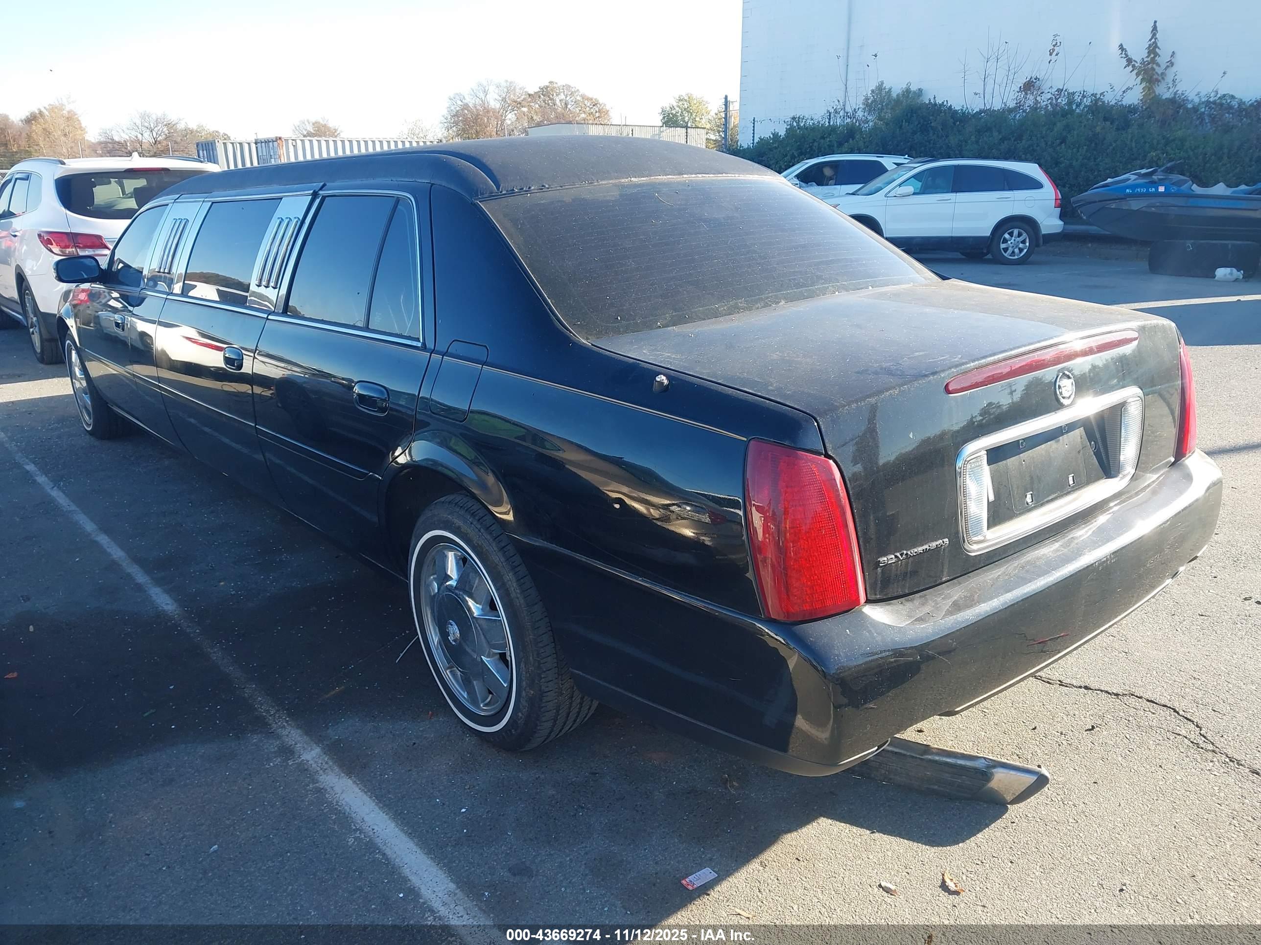 CADILLAC DEVILLE image 3