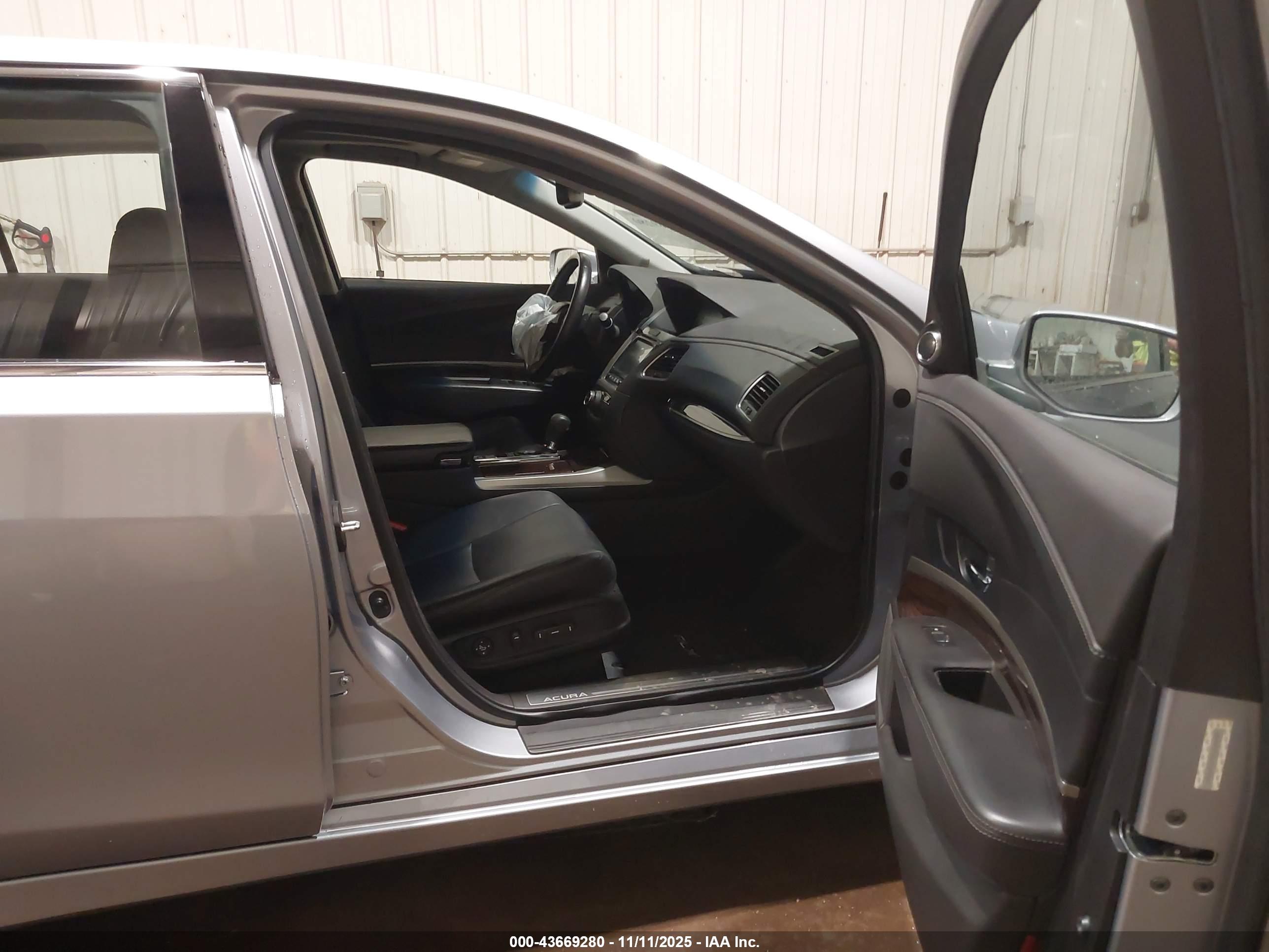 ACURA RLX image 5
