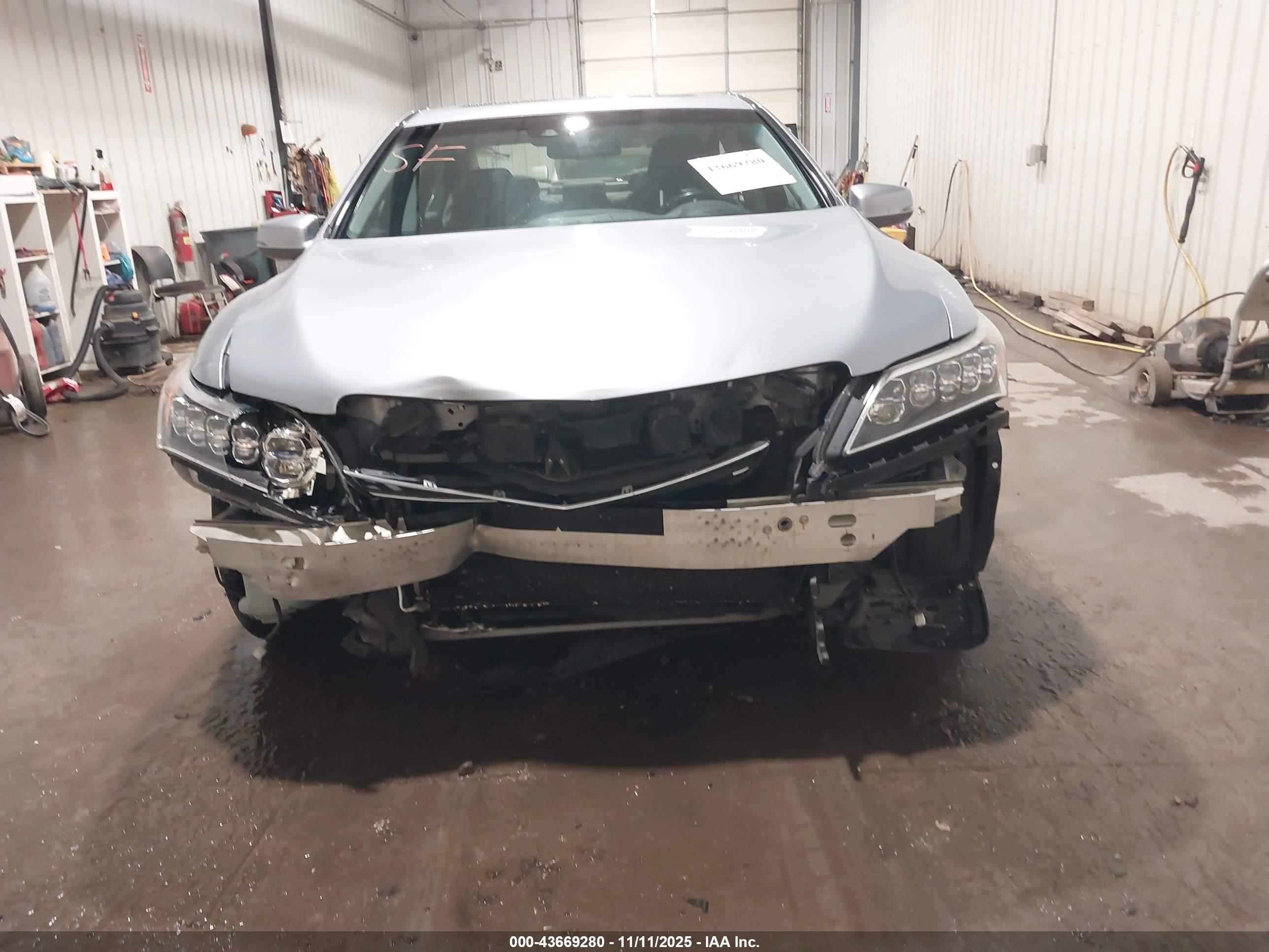 ACURA RLX image 6