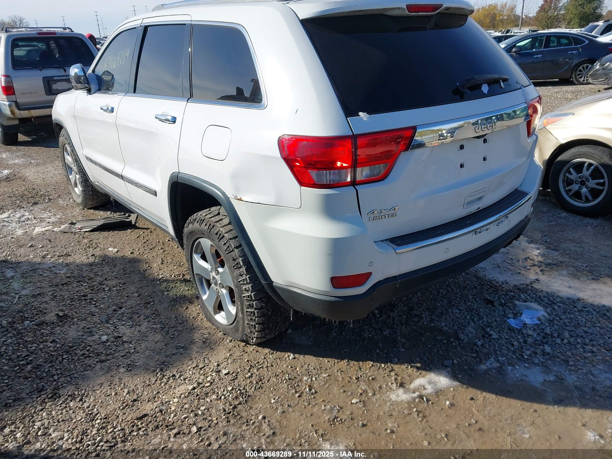 JEEP GRAND image 3