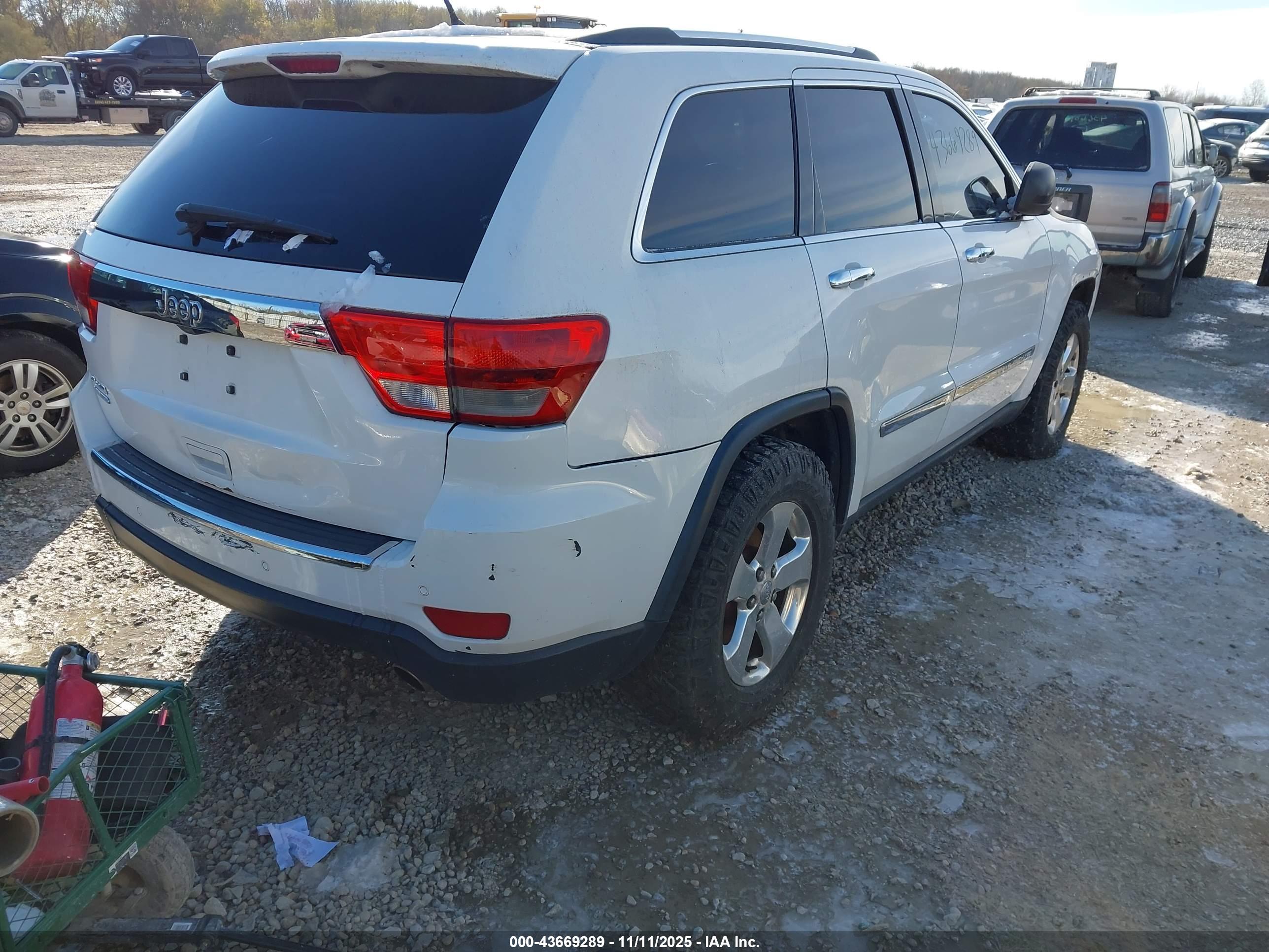 JEEP GRAND image 4