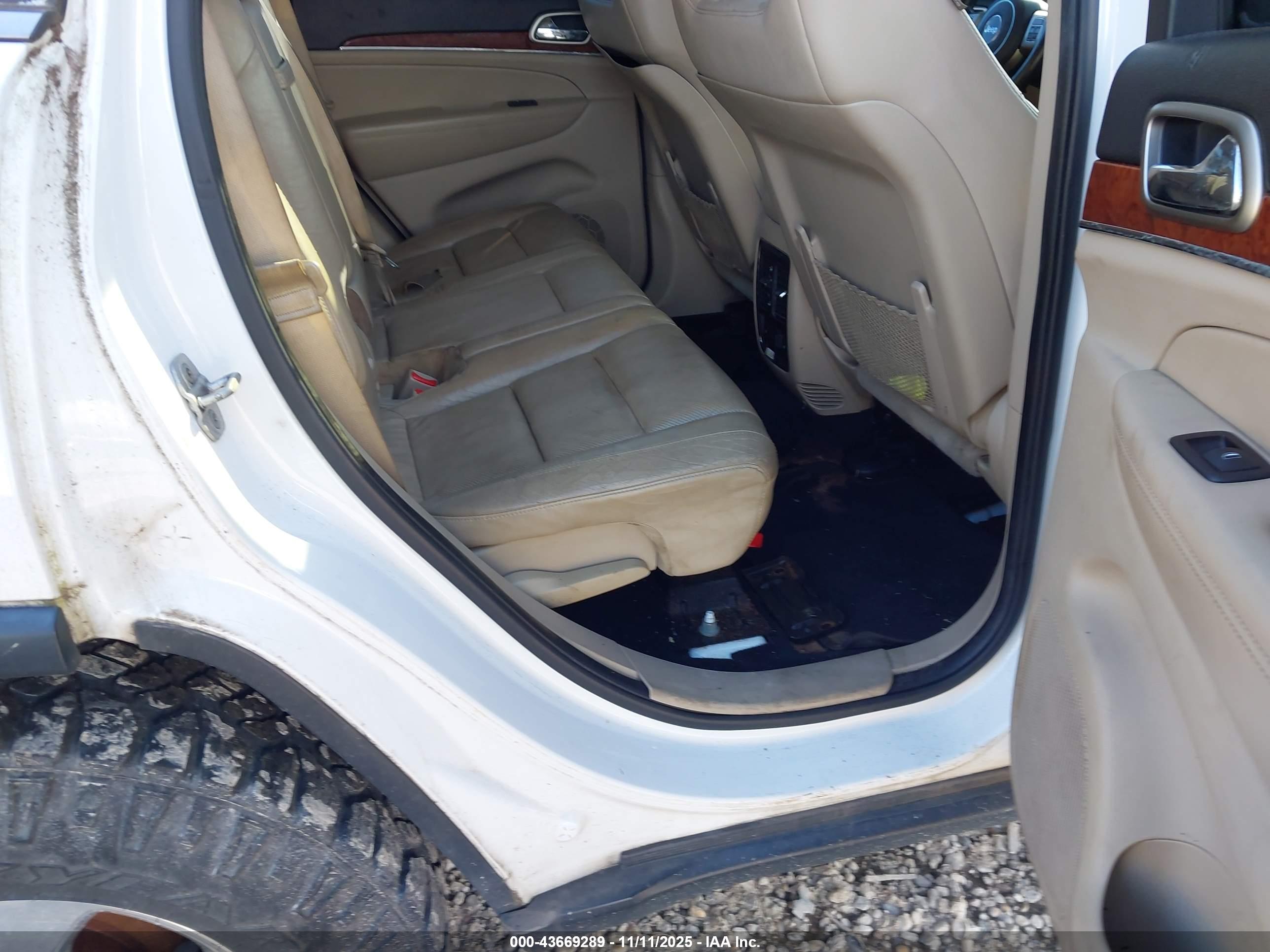 JEEP GRAND image 8