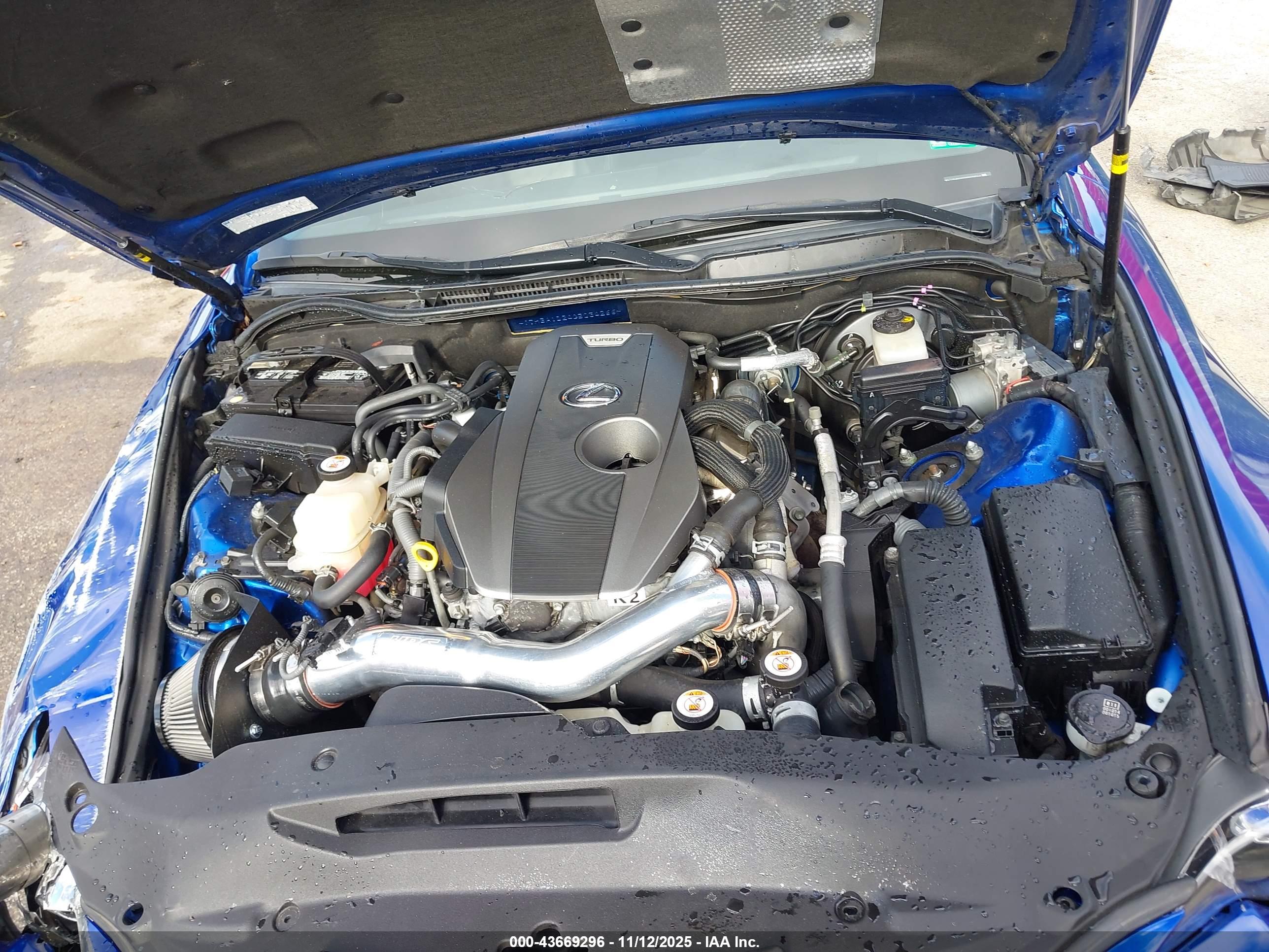 LEXUS IS image 10