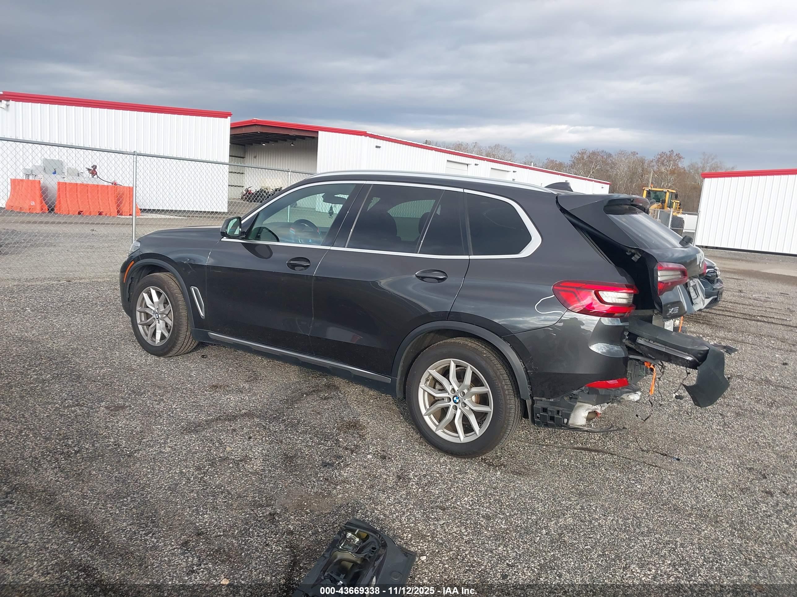 BMW X5 image 3
