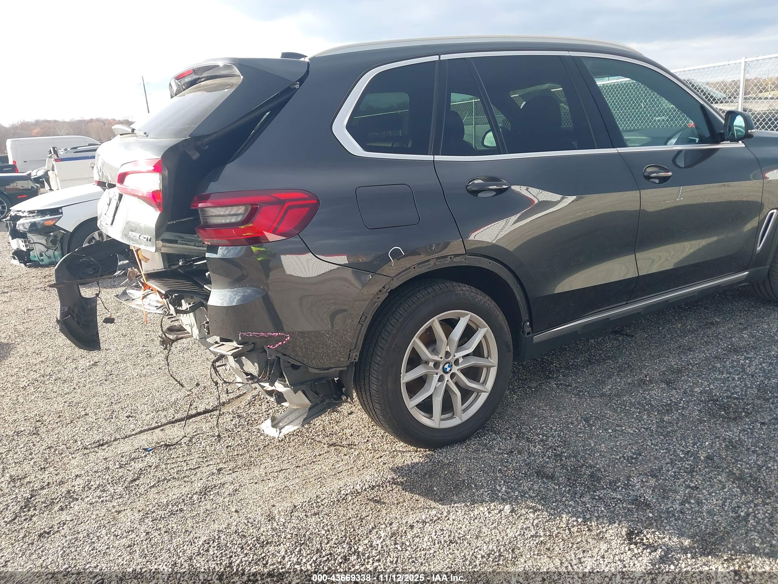 BMW X5 image 6