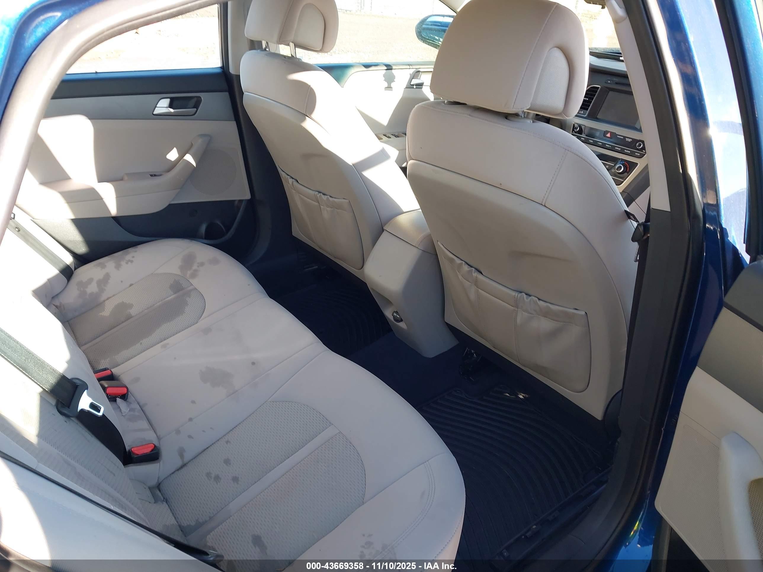 HYUNDAI SONATA image 8