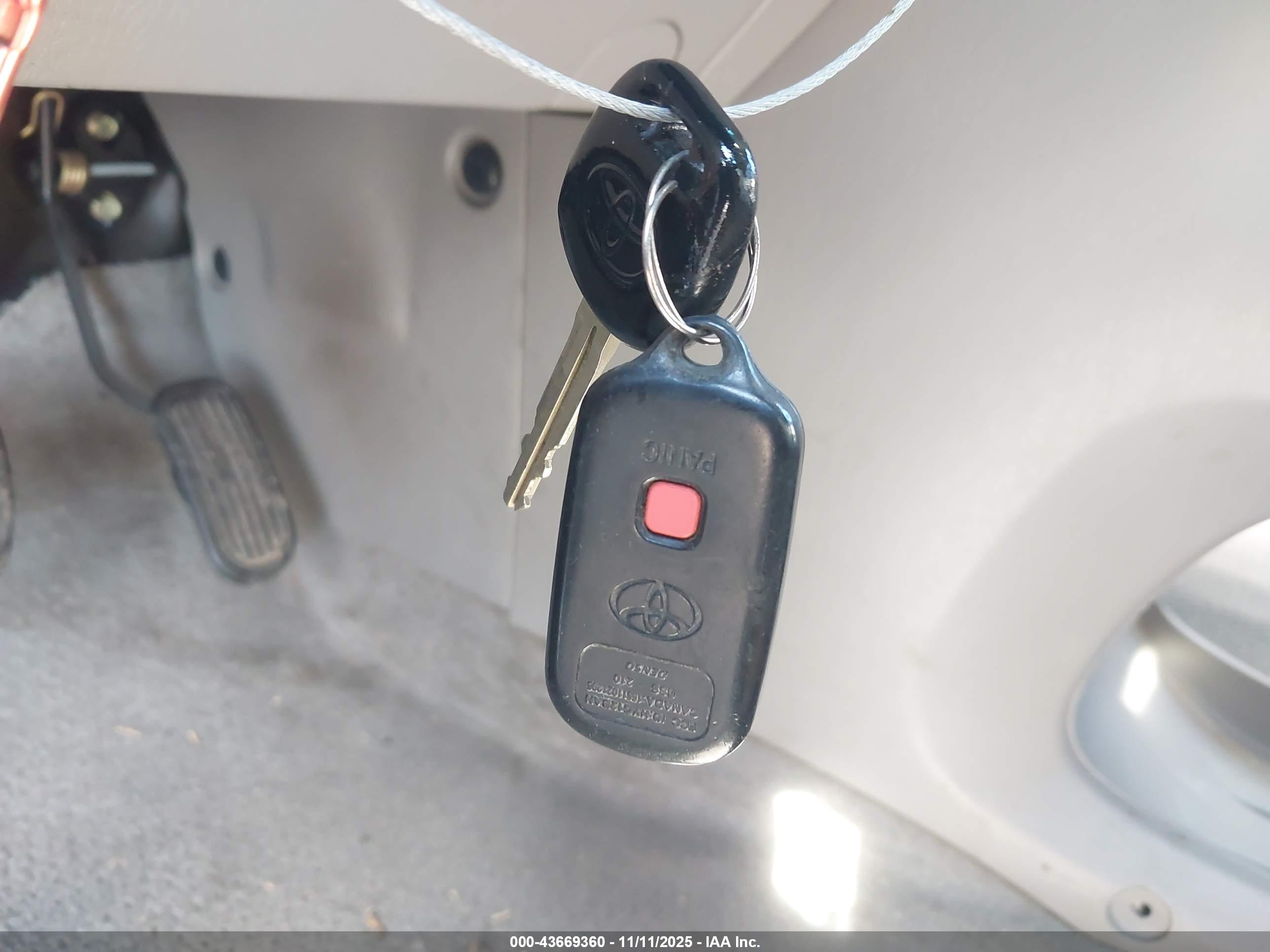 TOYOTA HIGHLANDER image 11