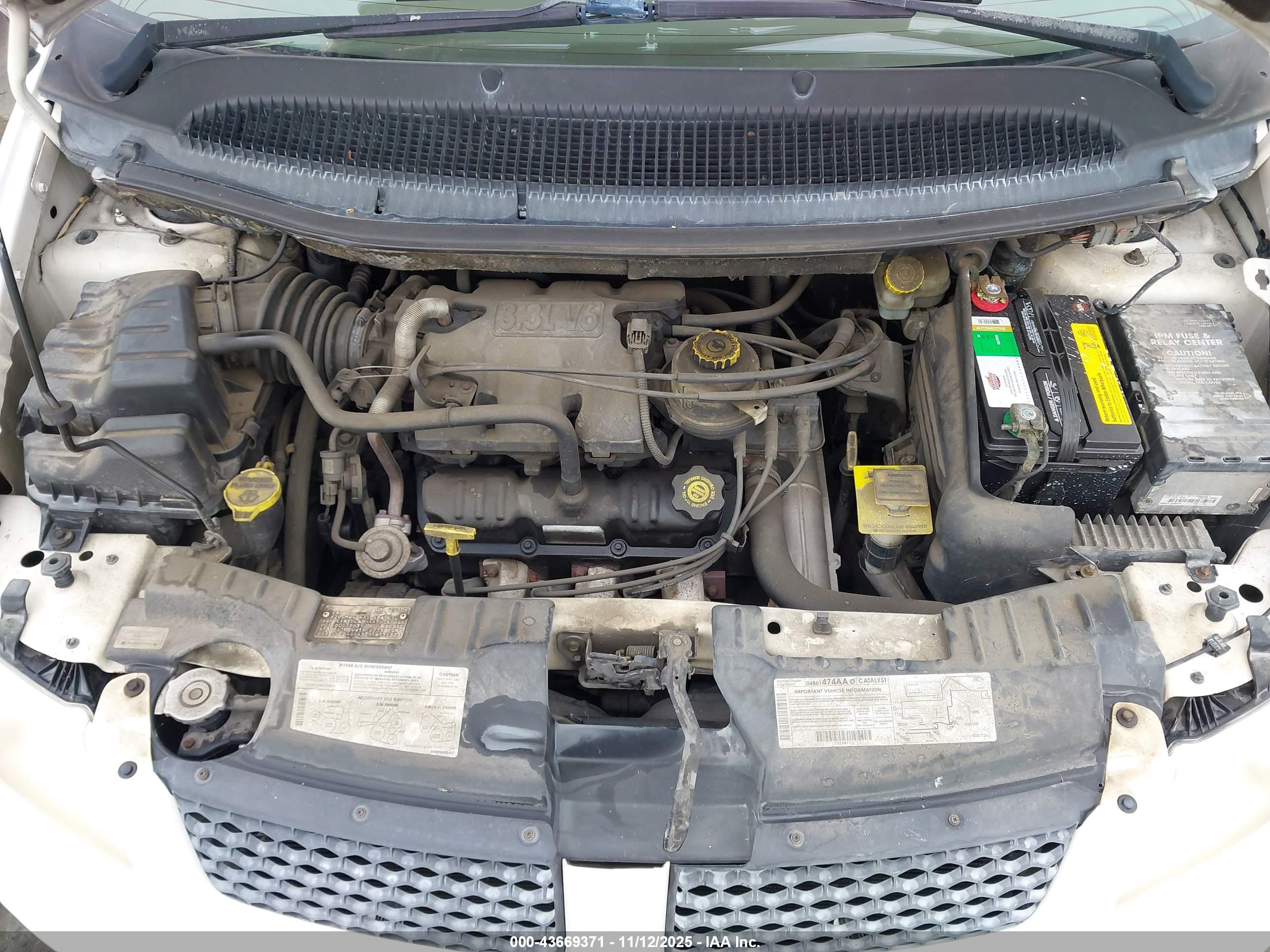 DODGE CARAVAN image 10