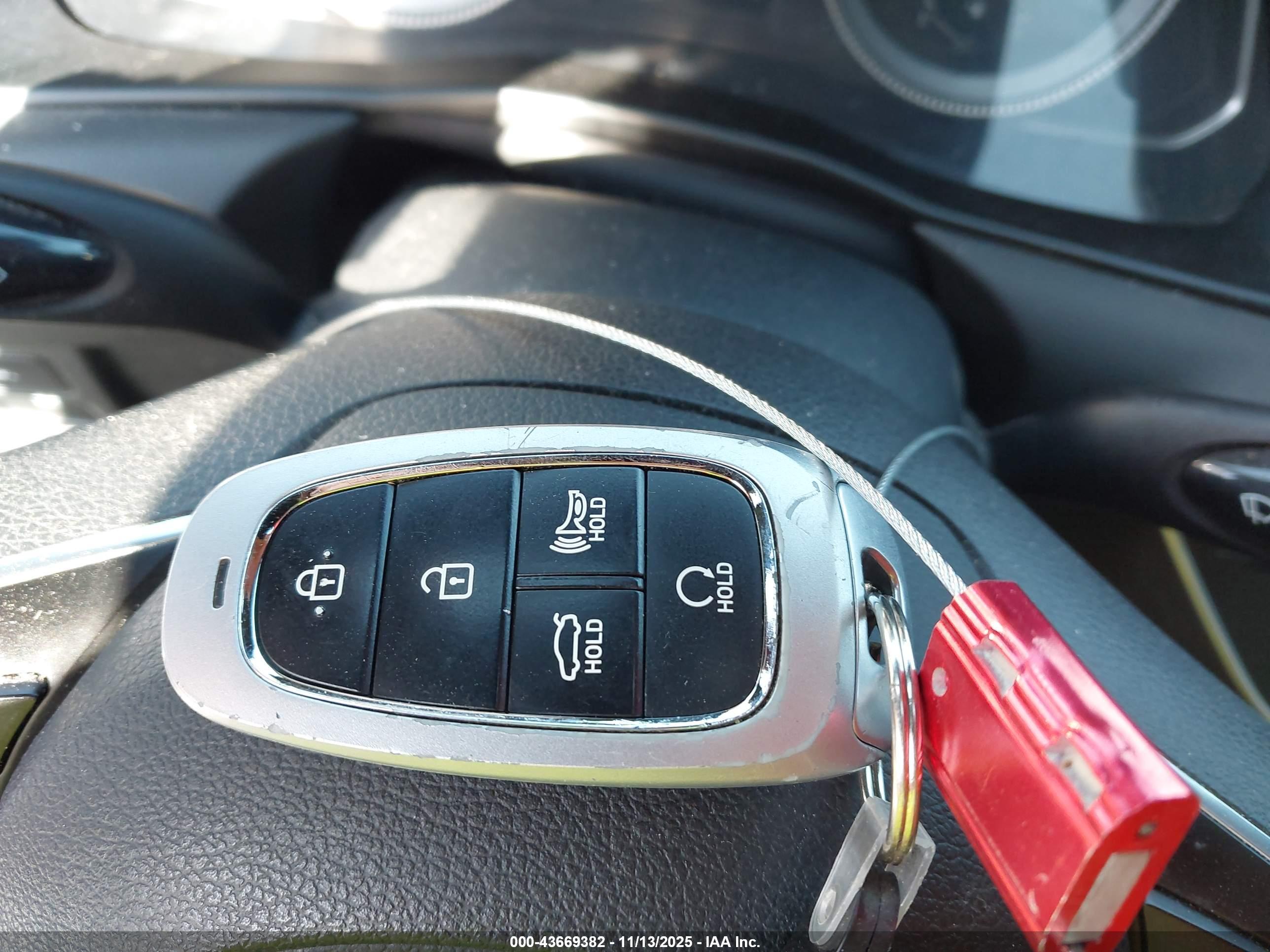 HYUNDAI SONATA image 11