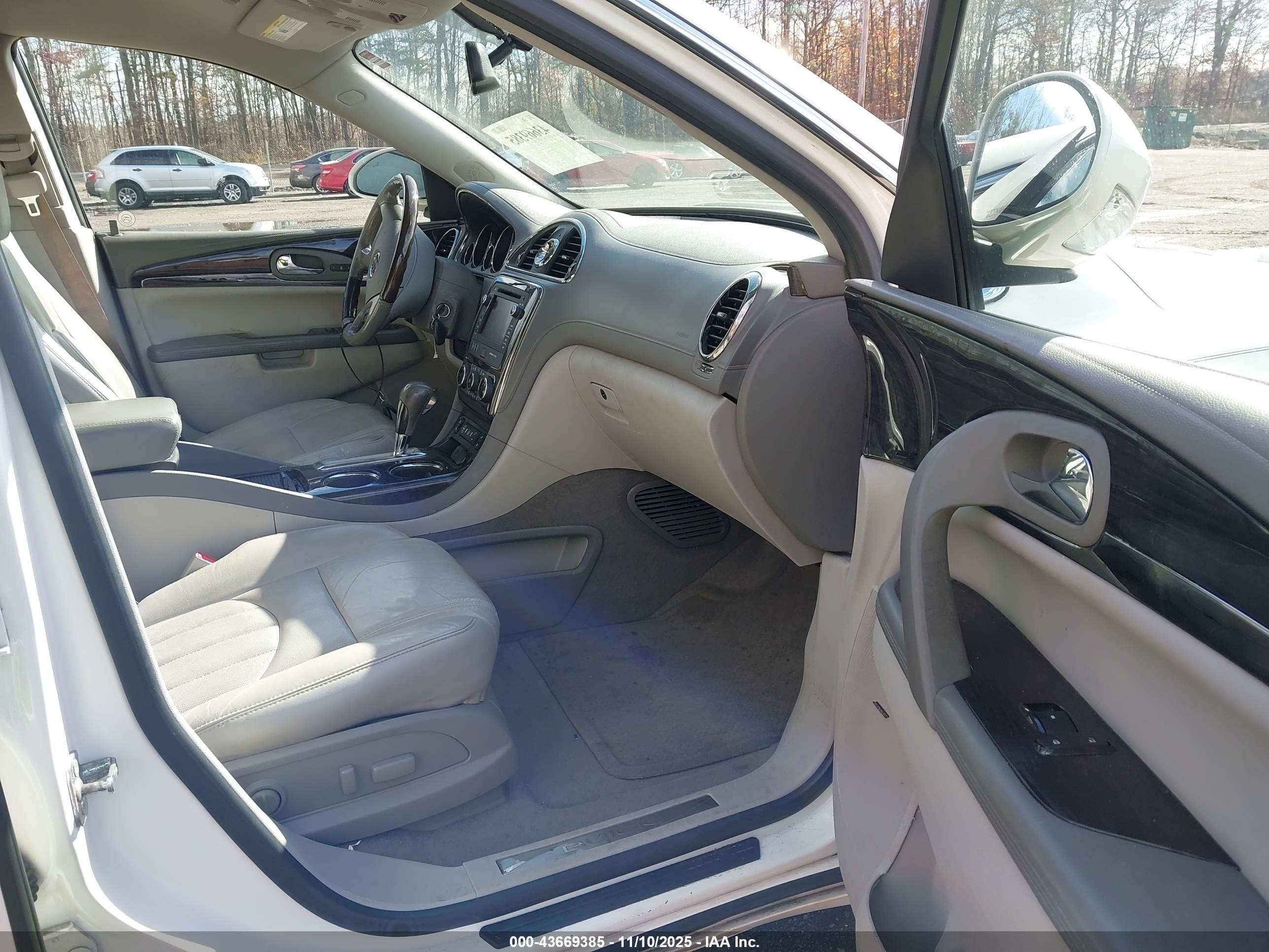 BUICK ENCLAVE image 5
