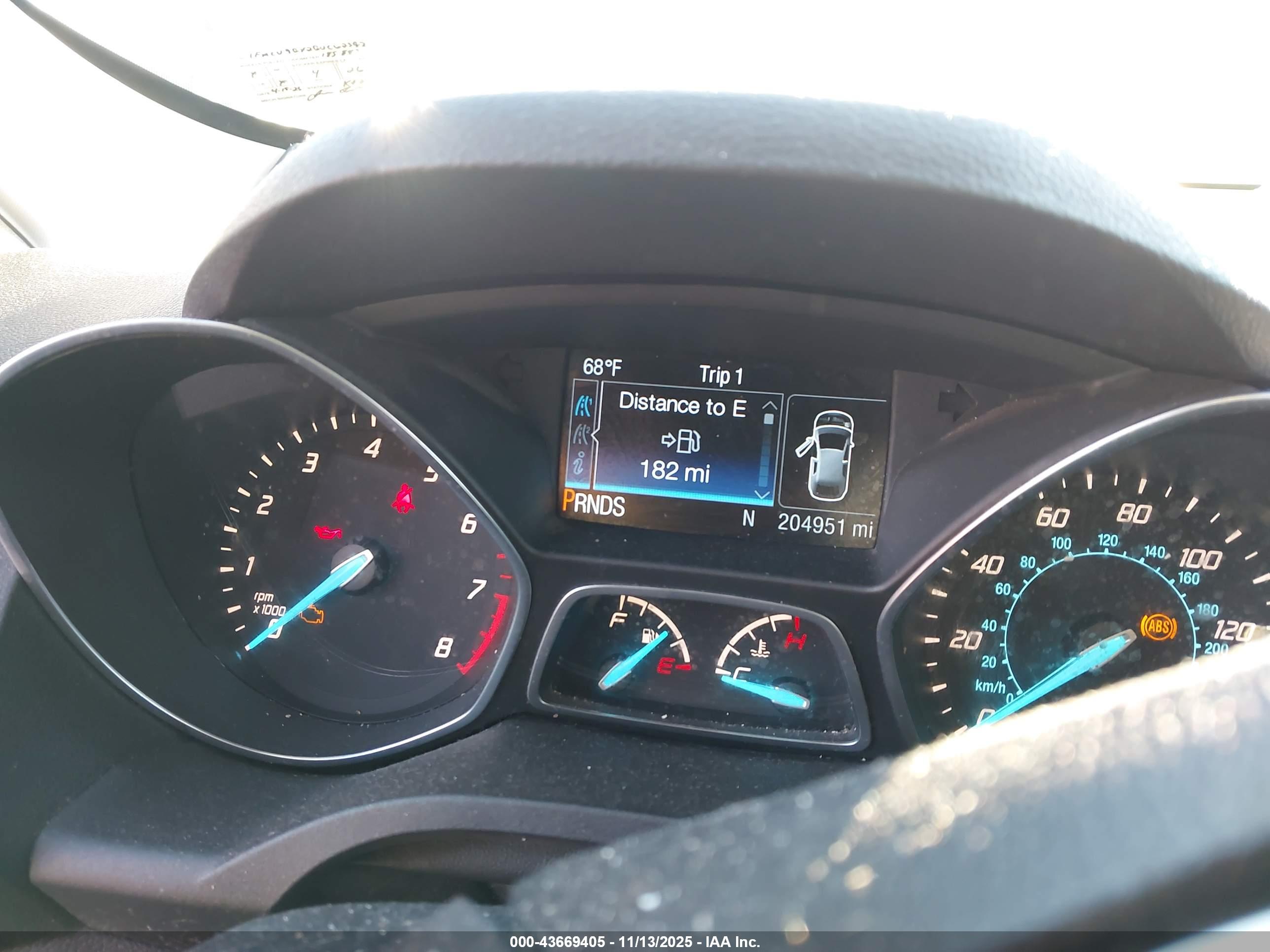 FORD ESCAPE image 7