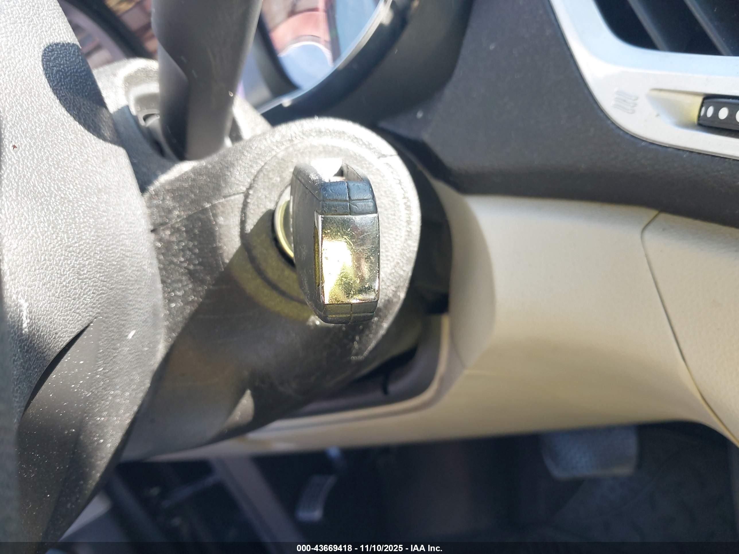 GMC TERRAIN image 11