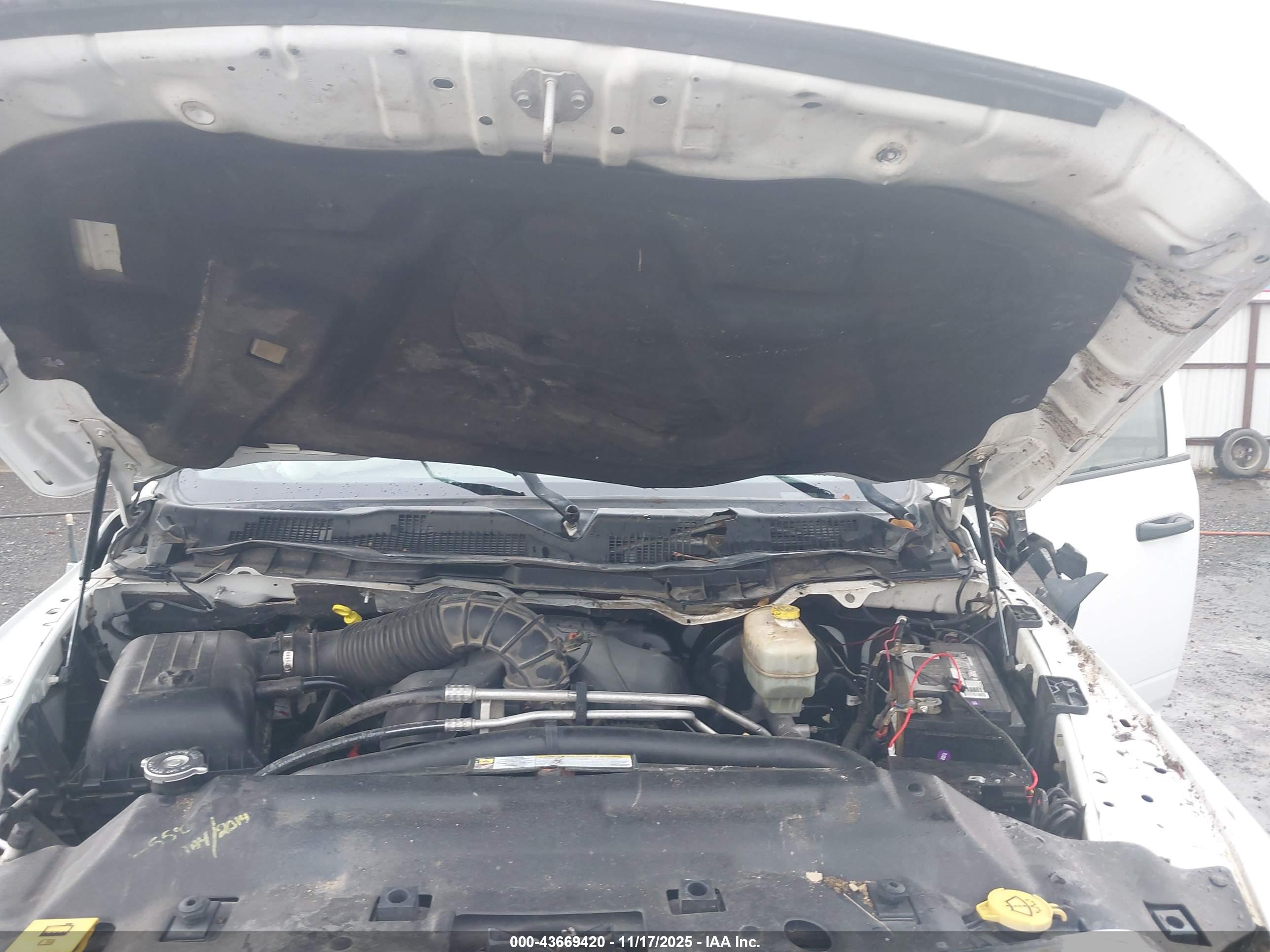 RAM 2500 image 10