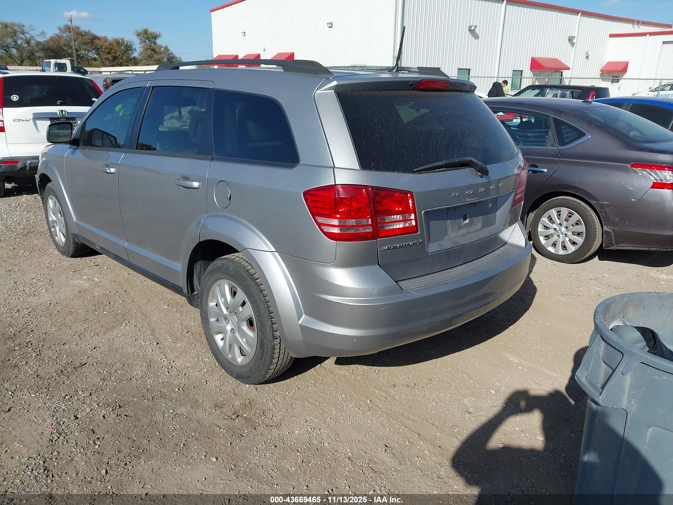 DODGE JOURNEY image 3