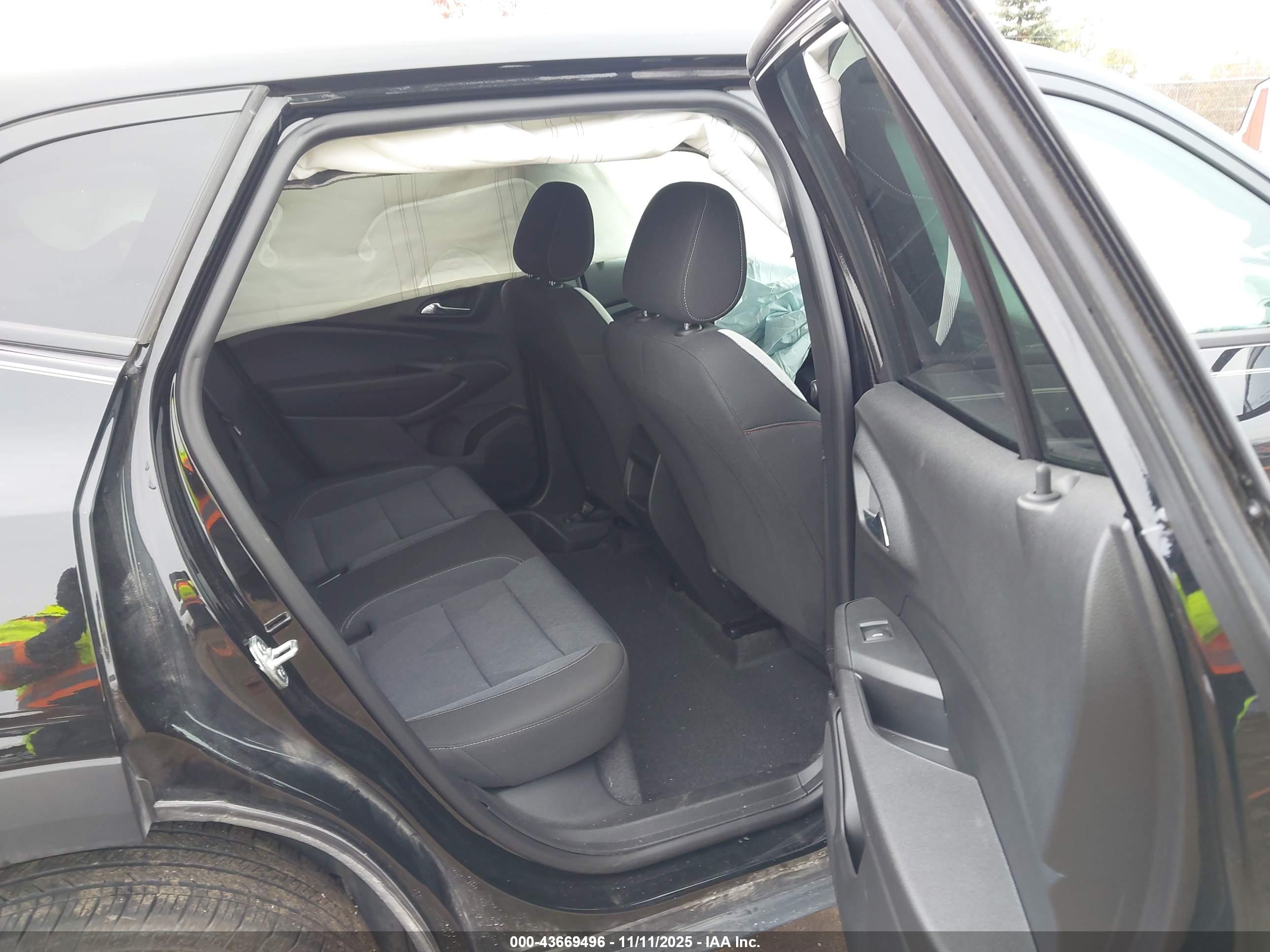 CHEVROLET TRAX image 8