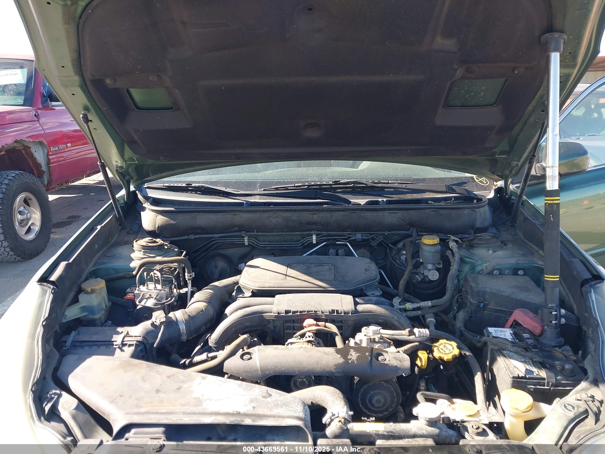 SUBARU OUTBACK image 10