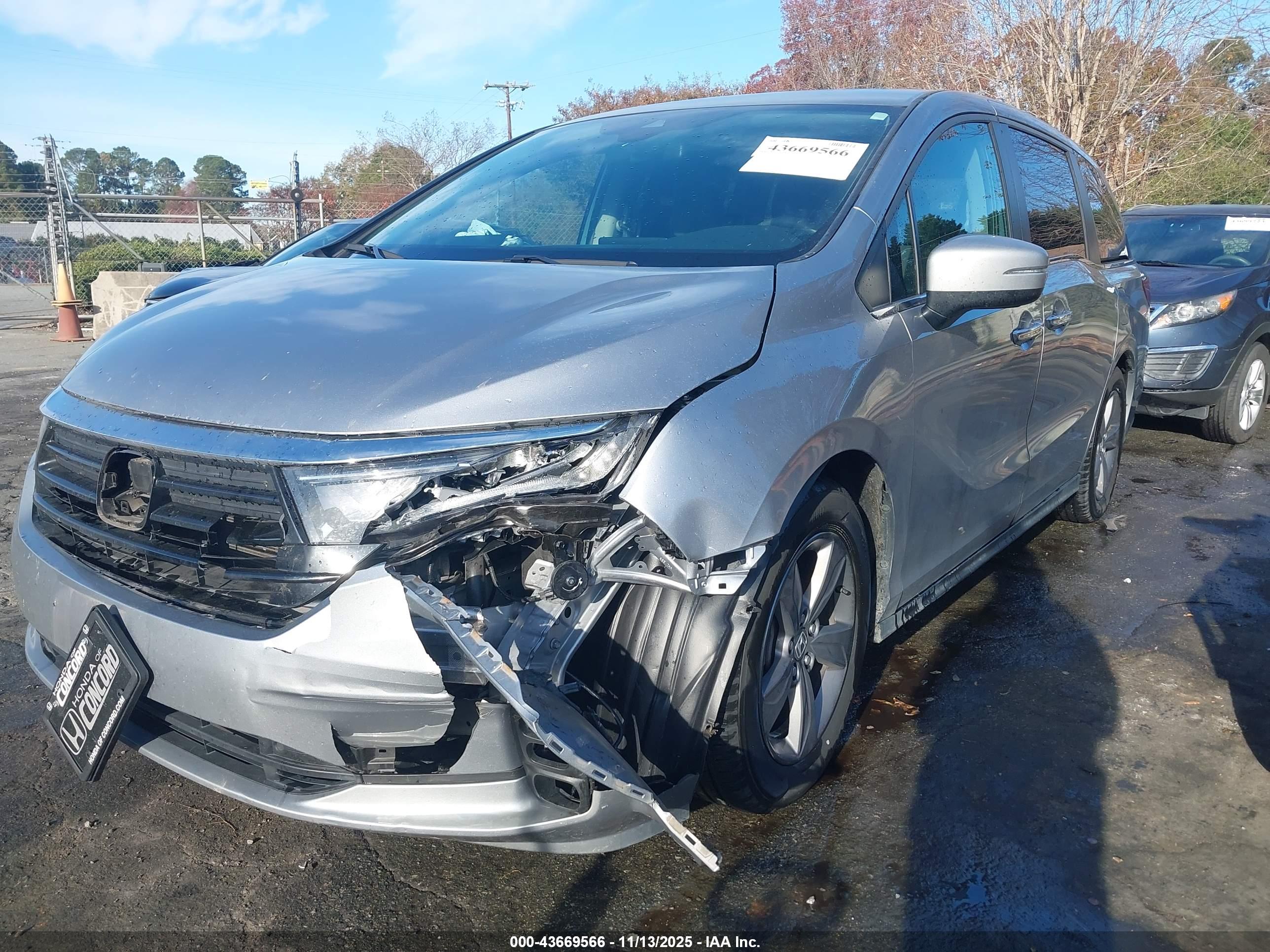 HONDA ODYSSEY image 6