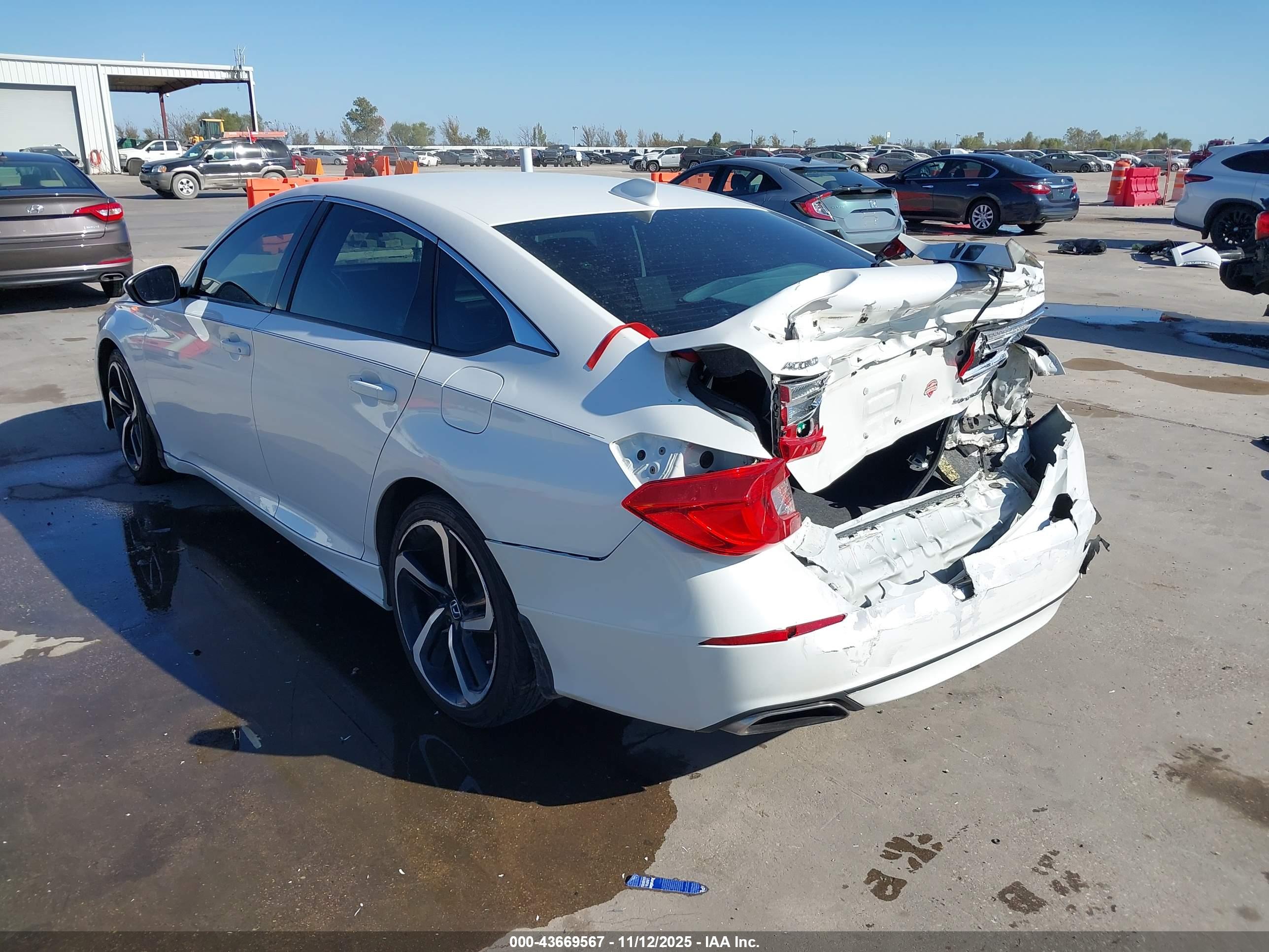 HONDA ACCORD image 3