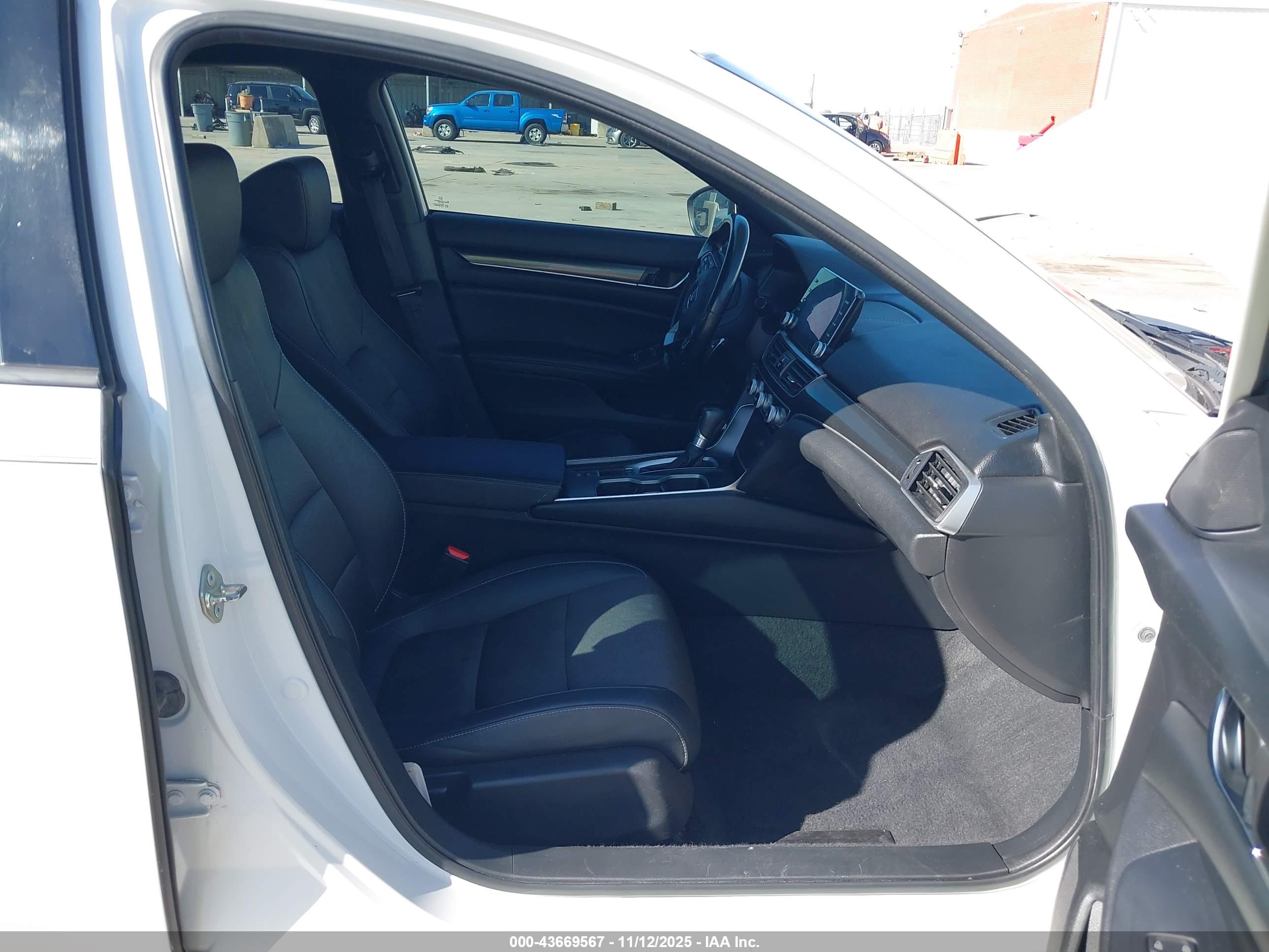 HONDA ACCORD image 5
