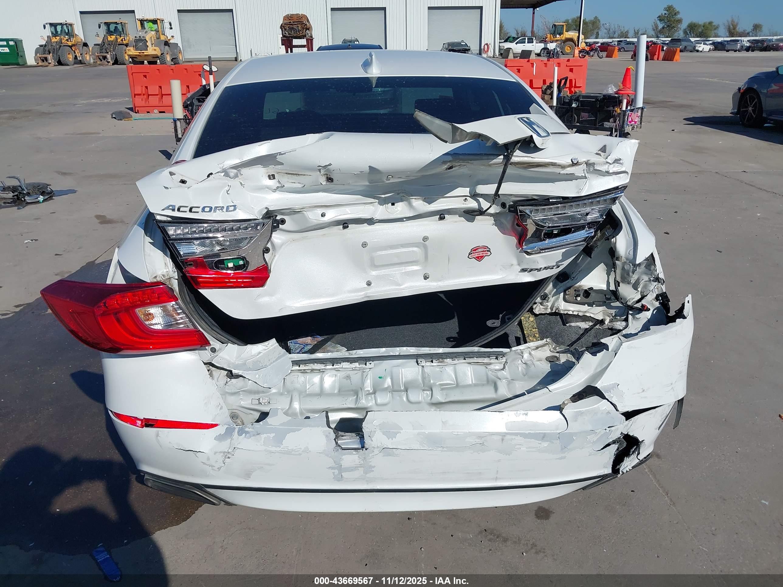 HONDA ACCORD image 6