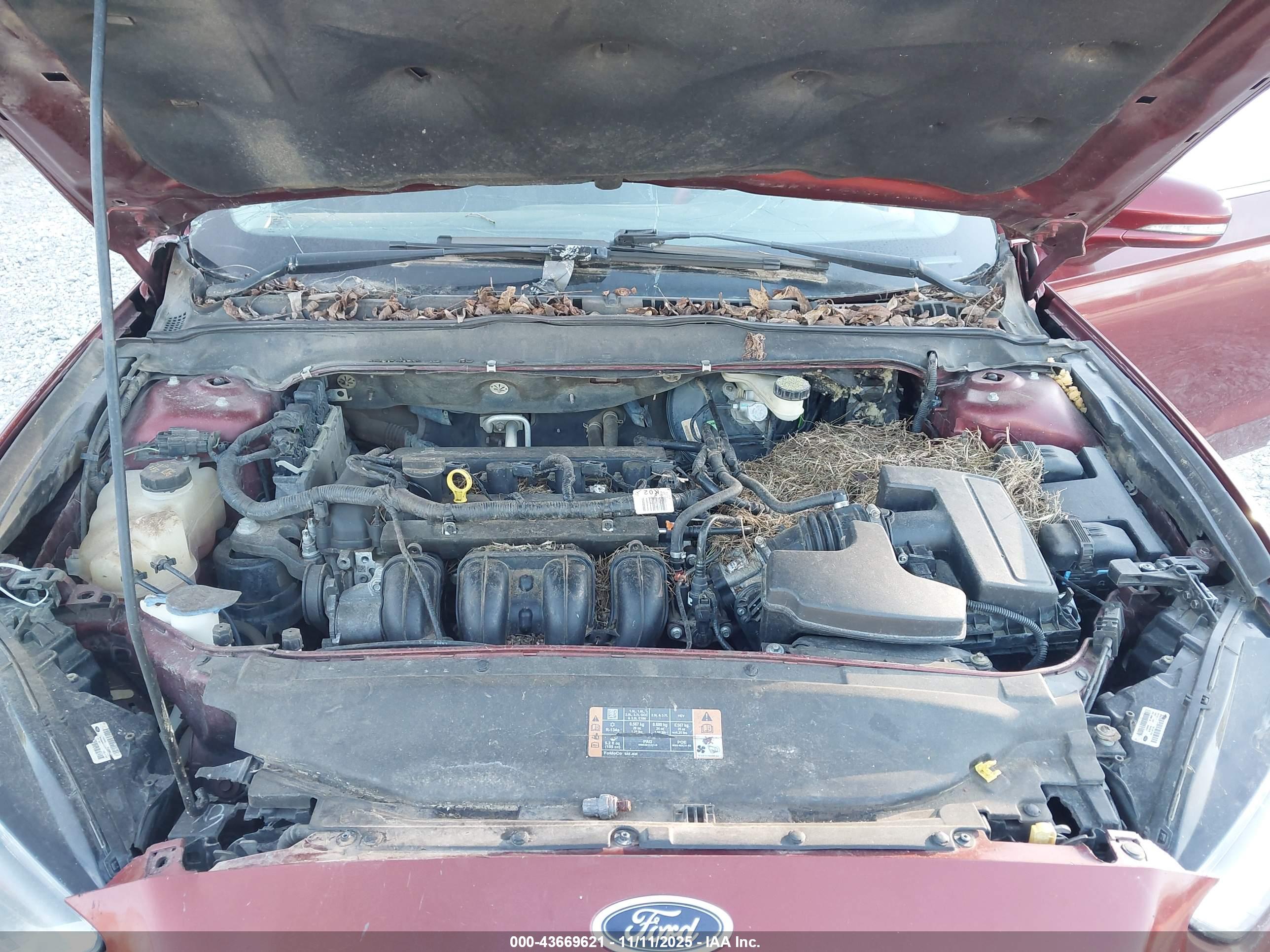 FORD FUSION image 10