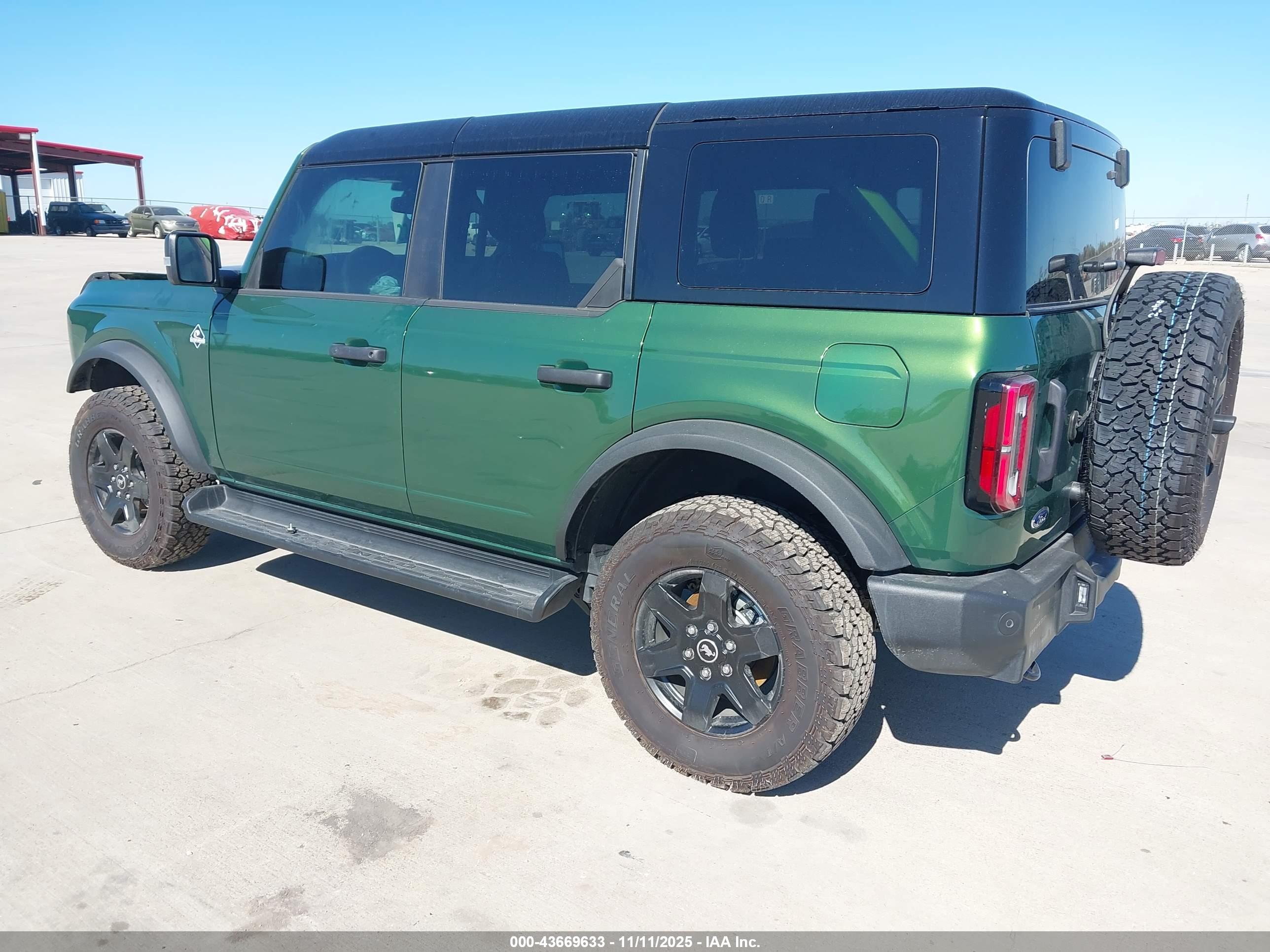 FORD BRONCO image 3