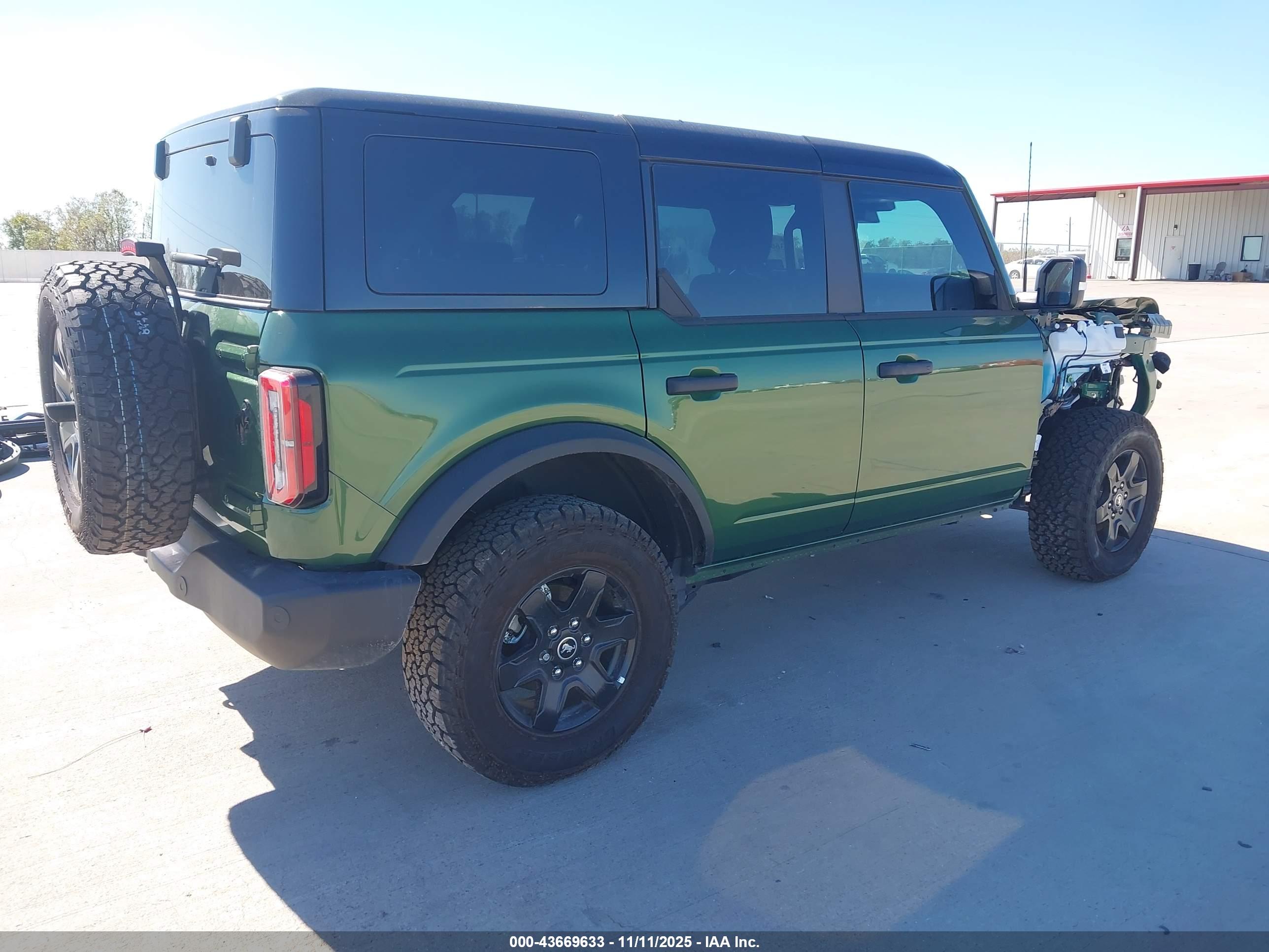 FORD BRONCO image 4