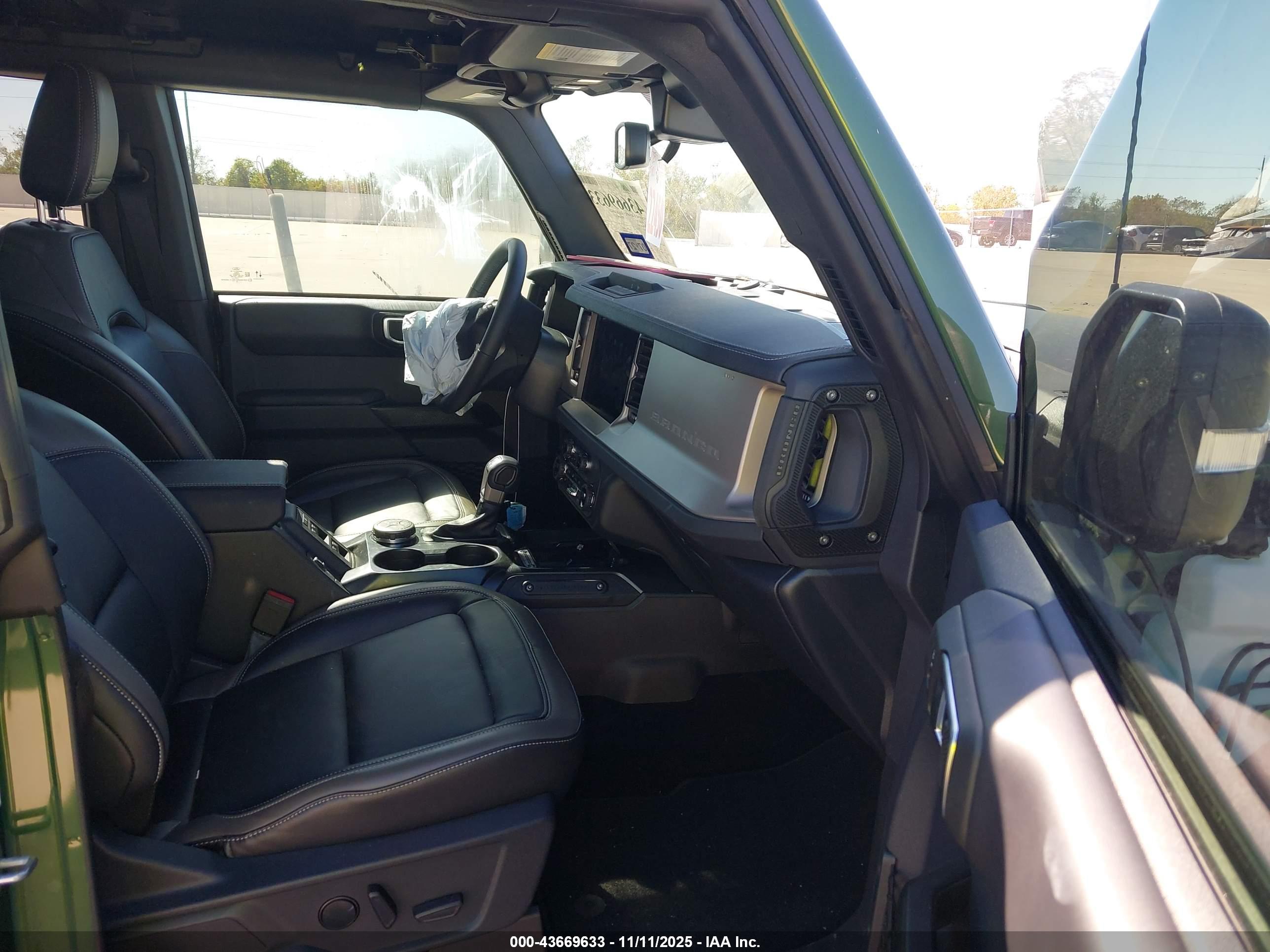 FORD BRONCO image 5
