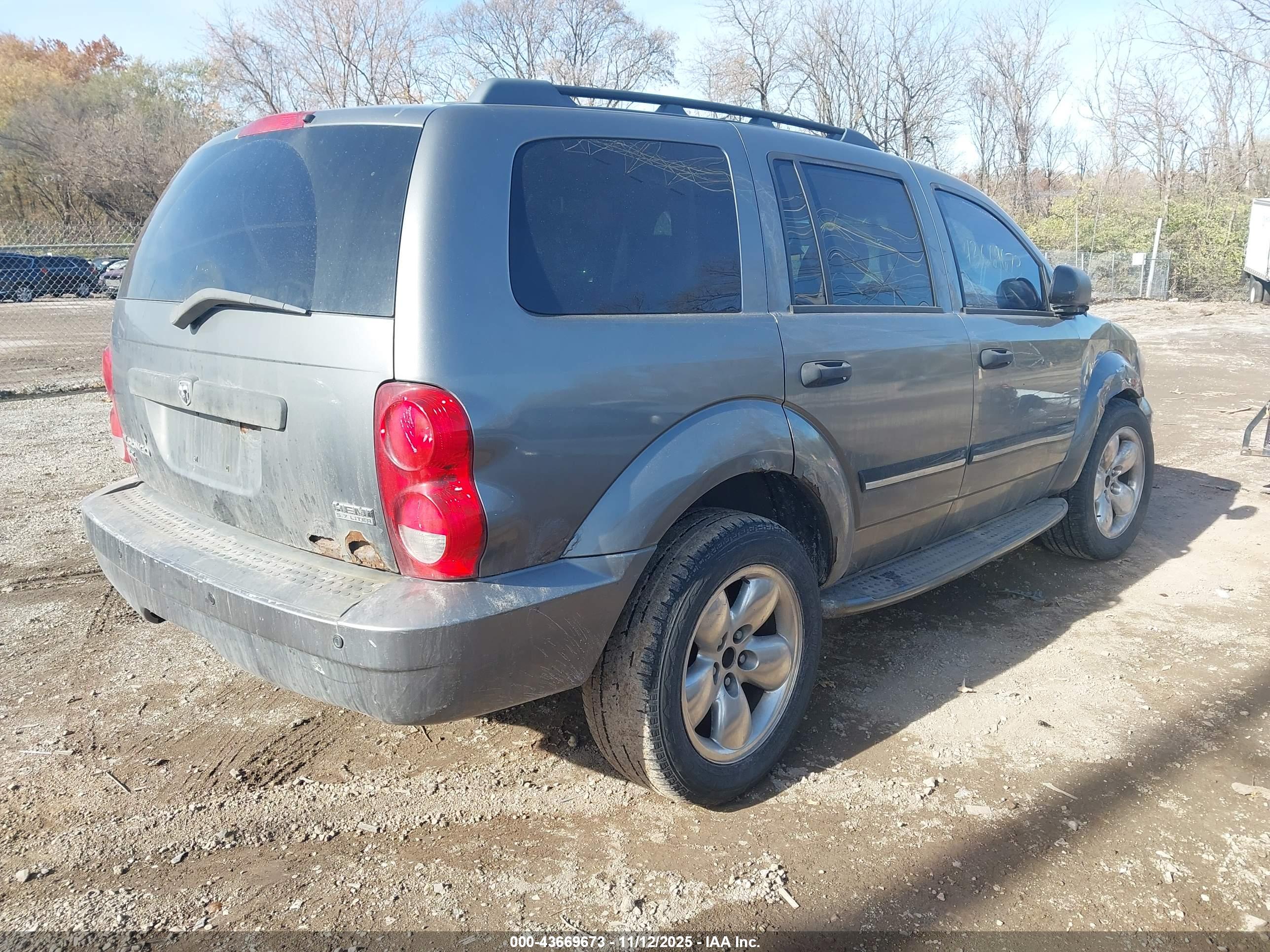 DODGE DURANGO image 4