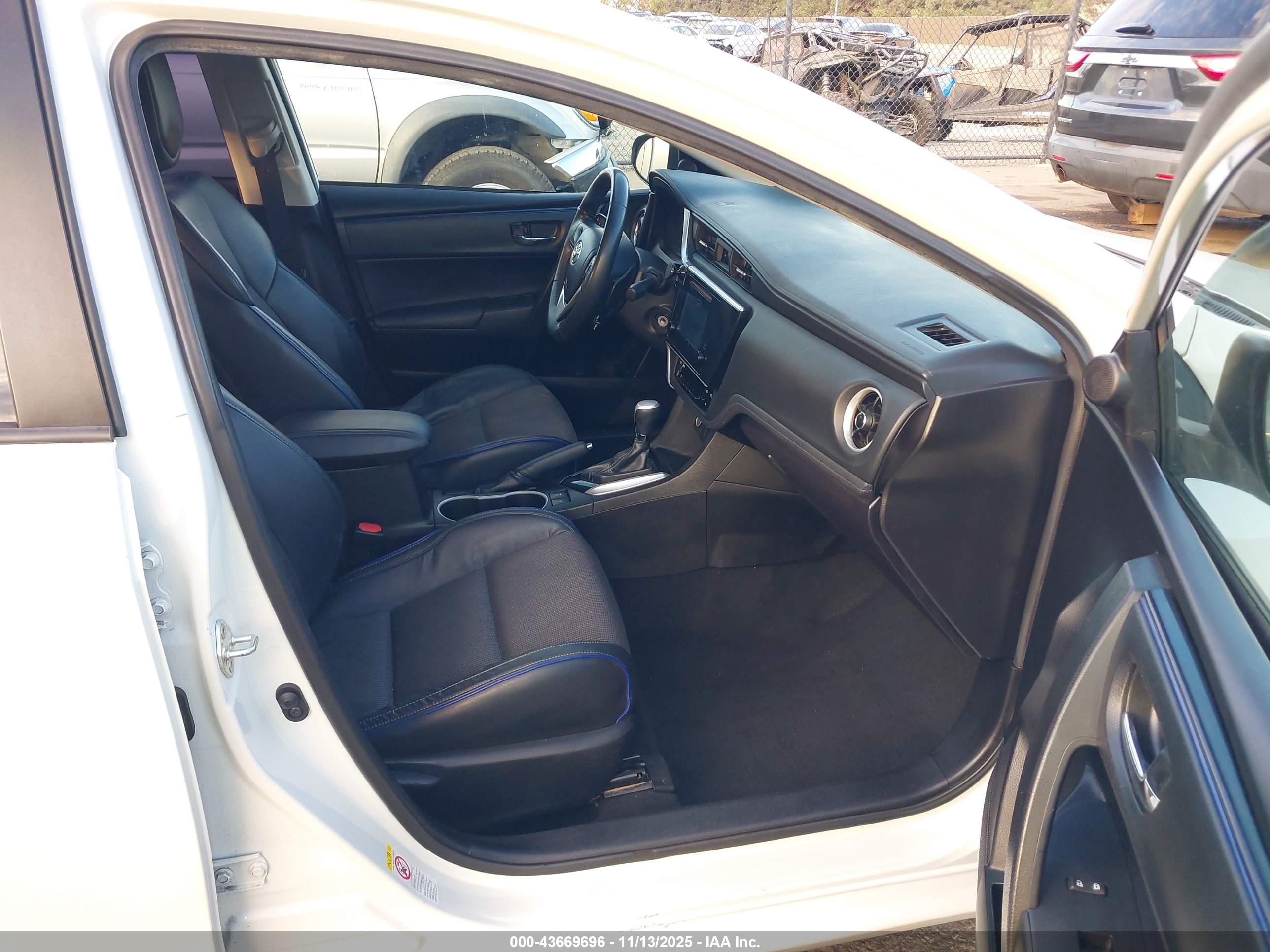 TOYOTA COROLLA image 5