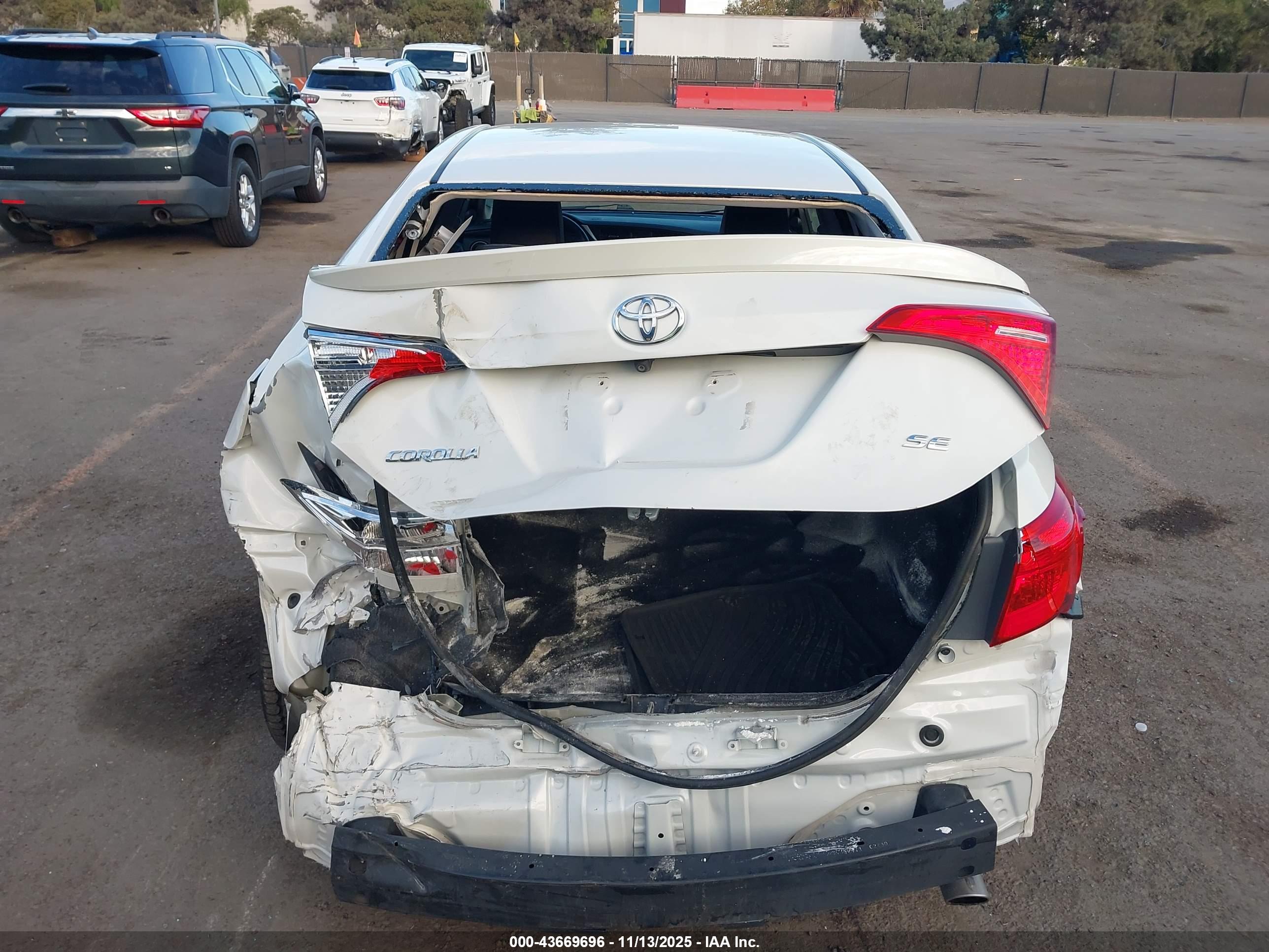 TOYOTA COROLLA image 6