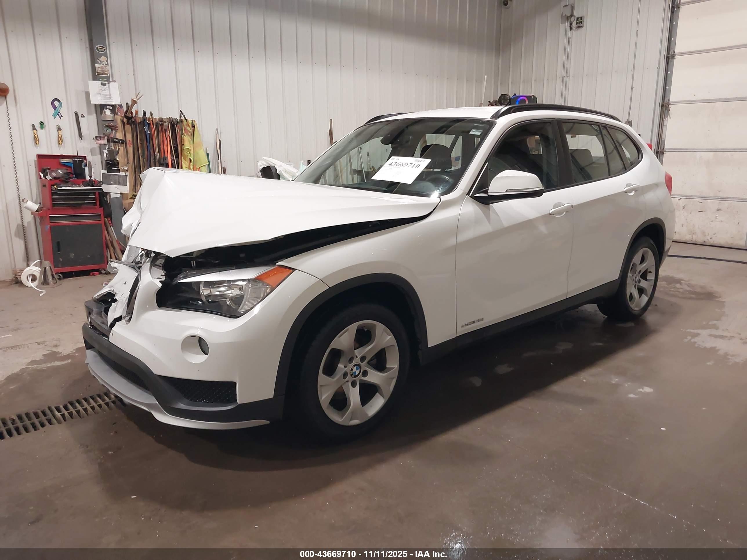 BMW X1 image 2