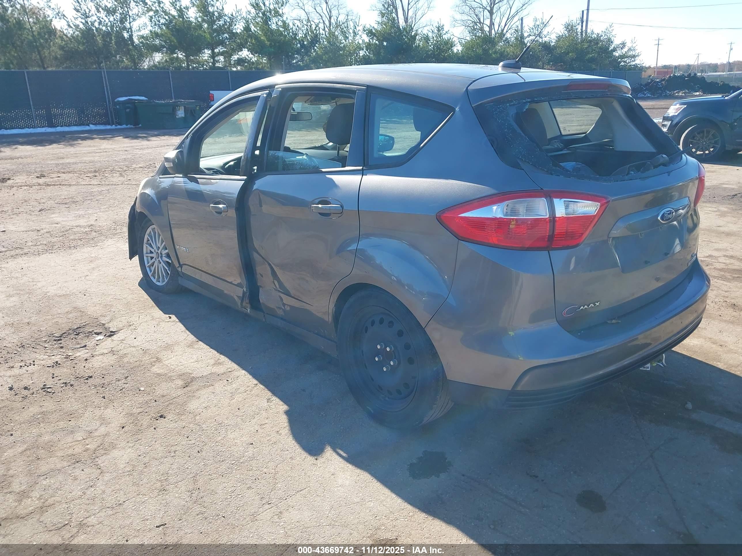 FORD C-MAX image 3