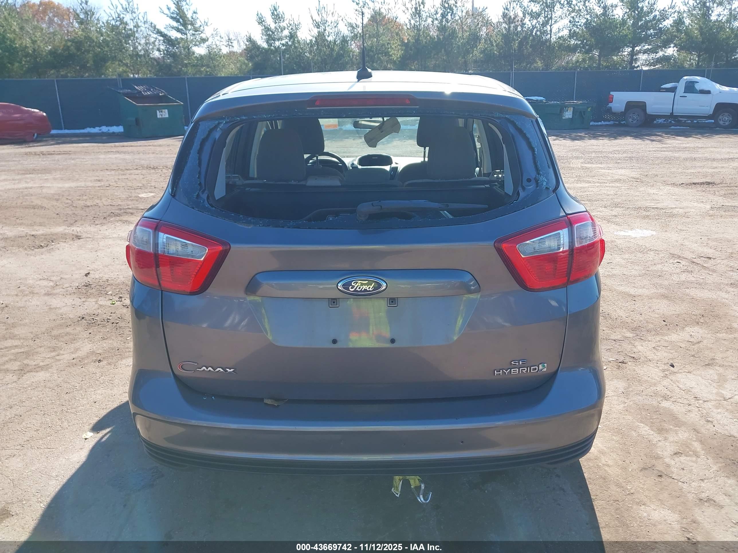 FORD C-MAX image 6