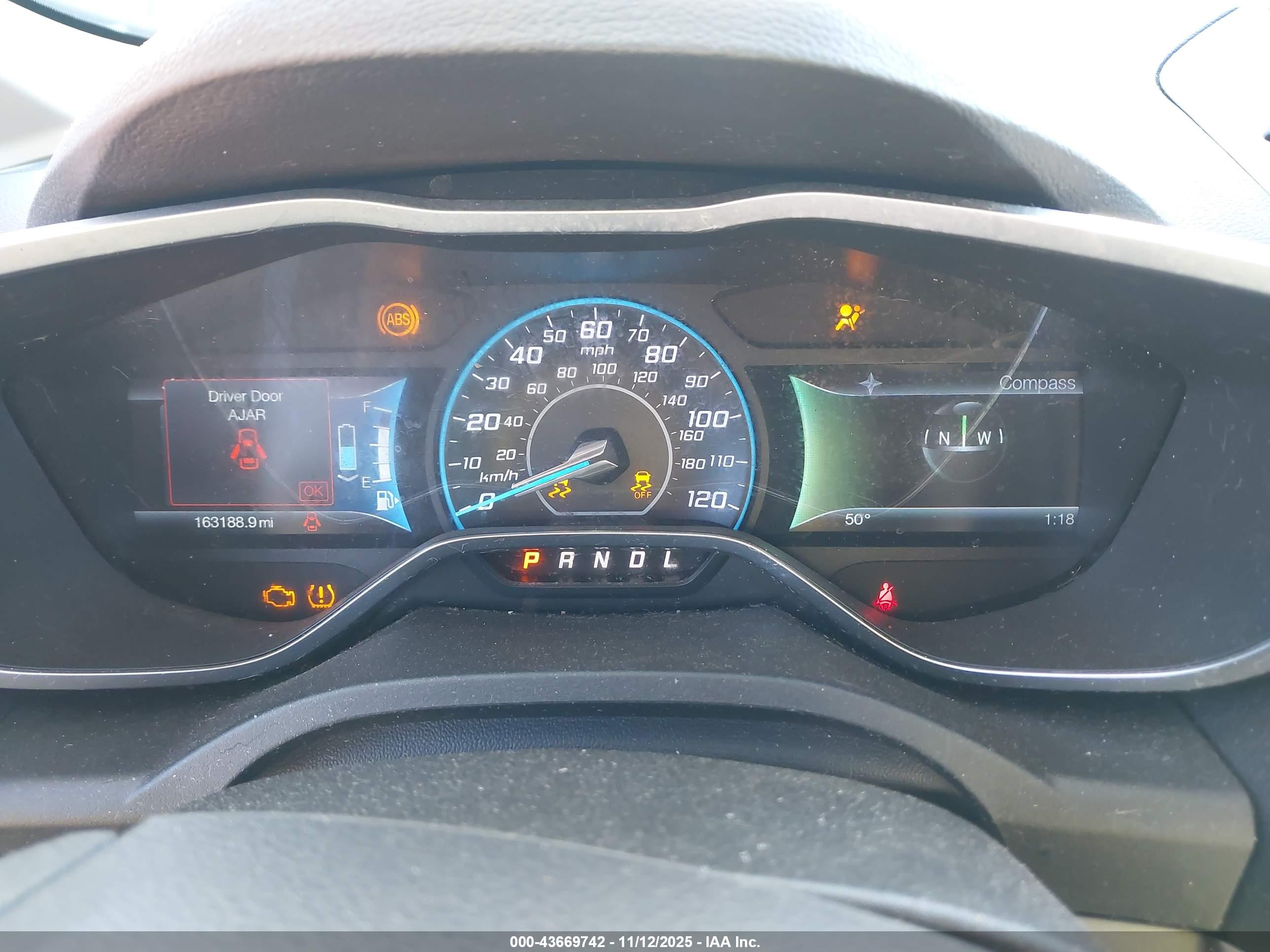 FORD C-MAX image 7