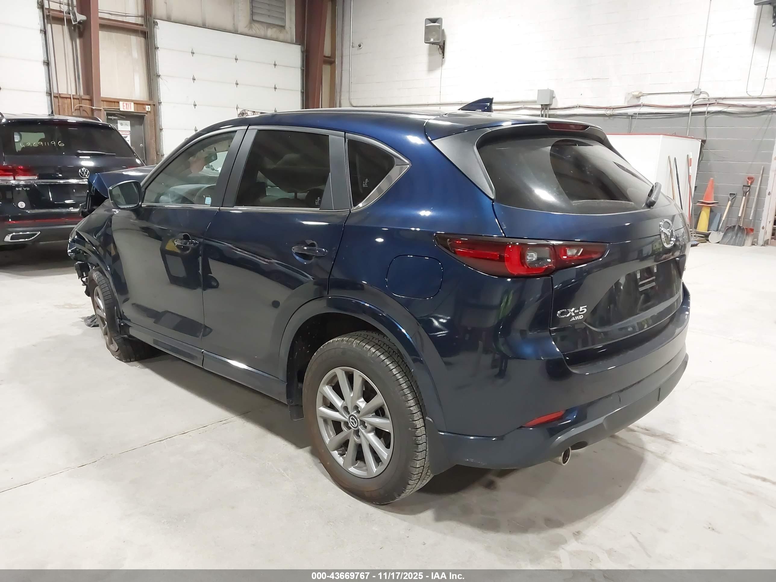 MAZDA CX-5 image 3