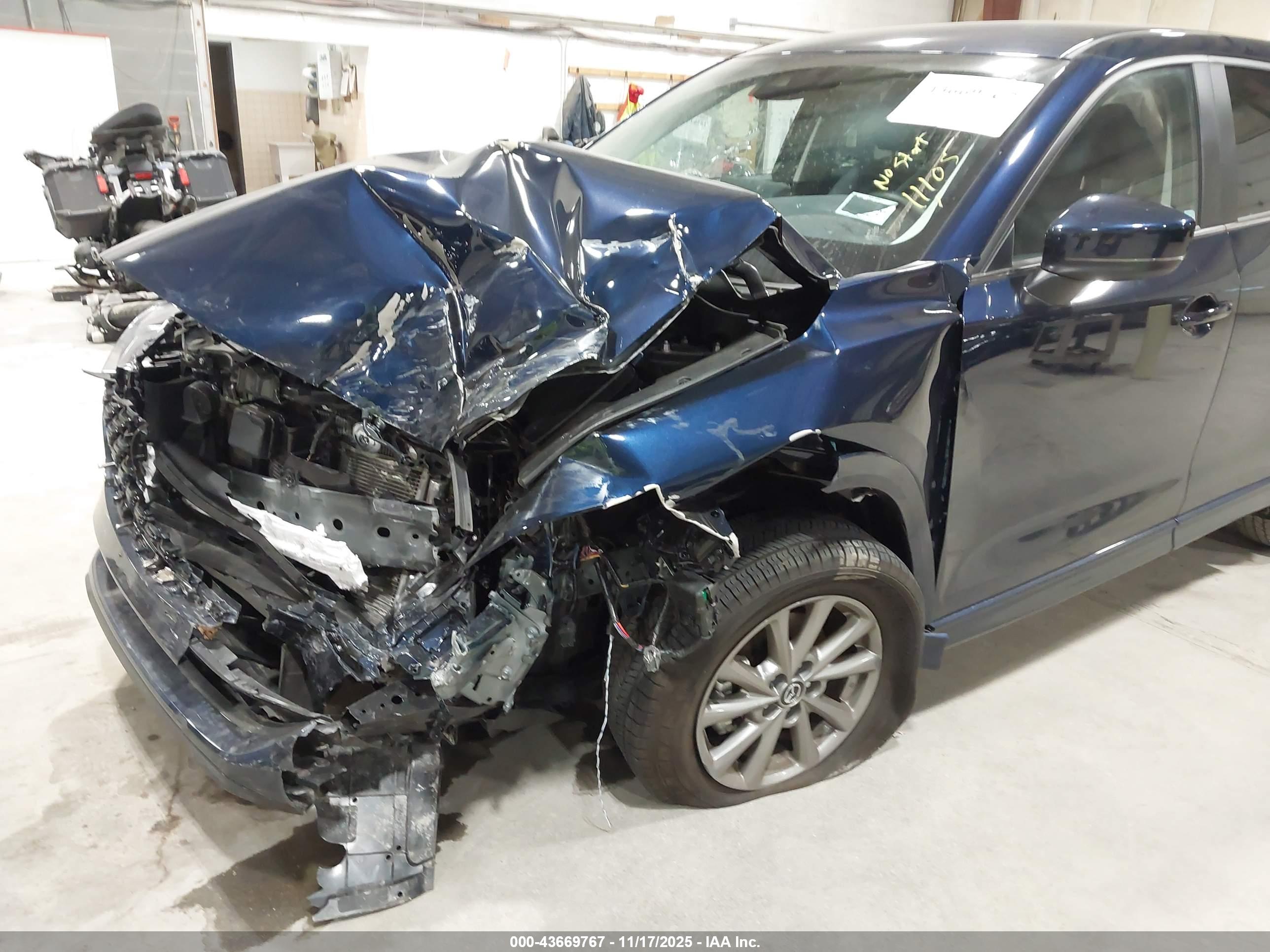 MAZDA CX-5 image 6