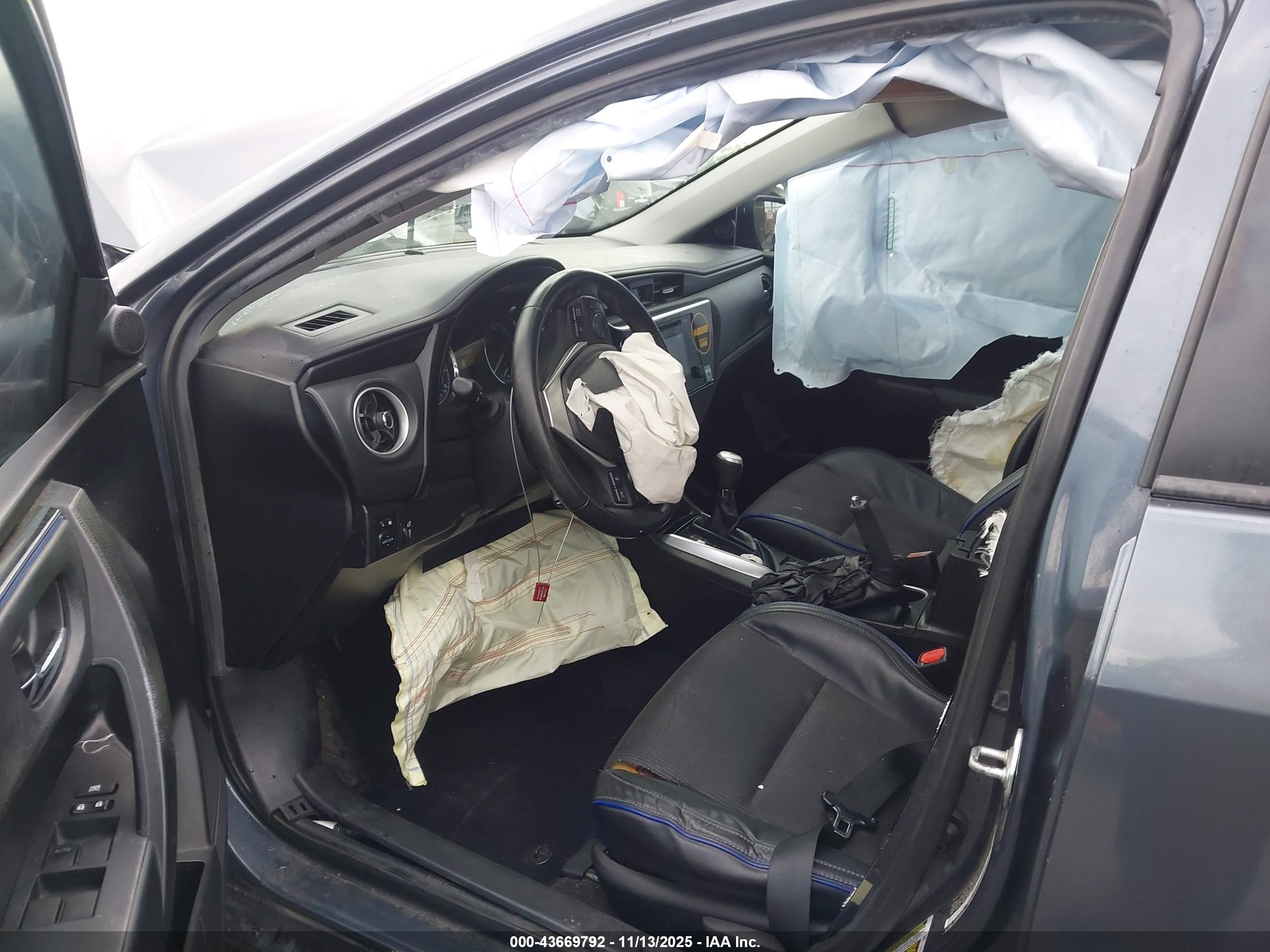TOYOTA COROLLA image 5