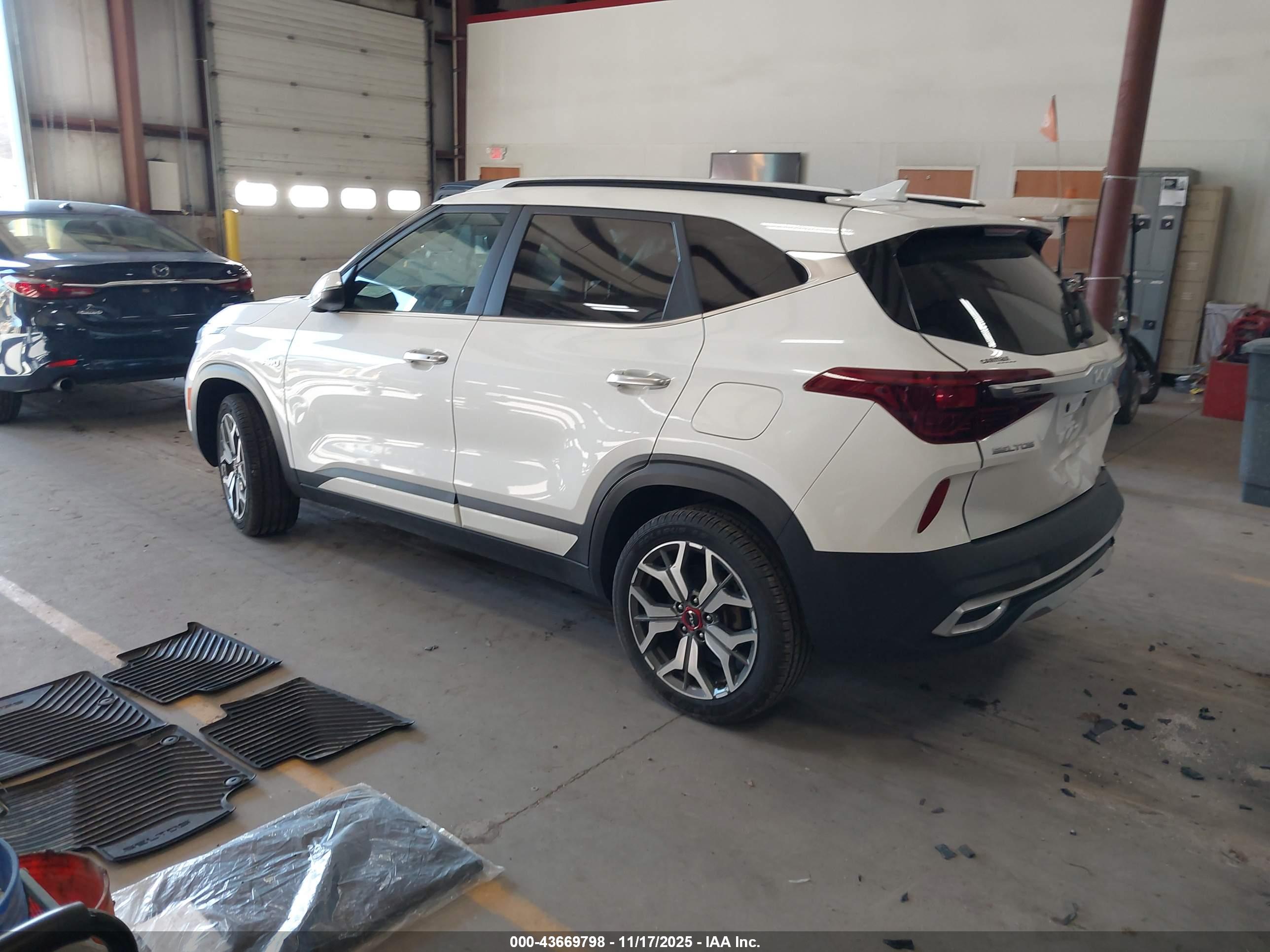 KIA SELTOS image 3